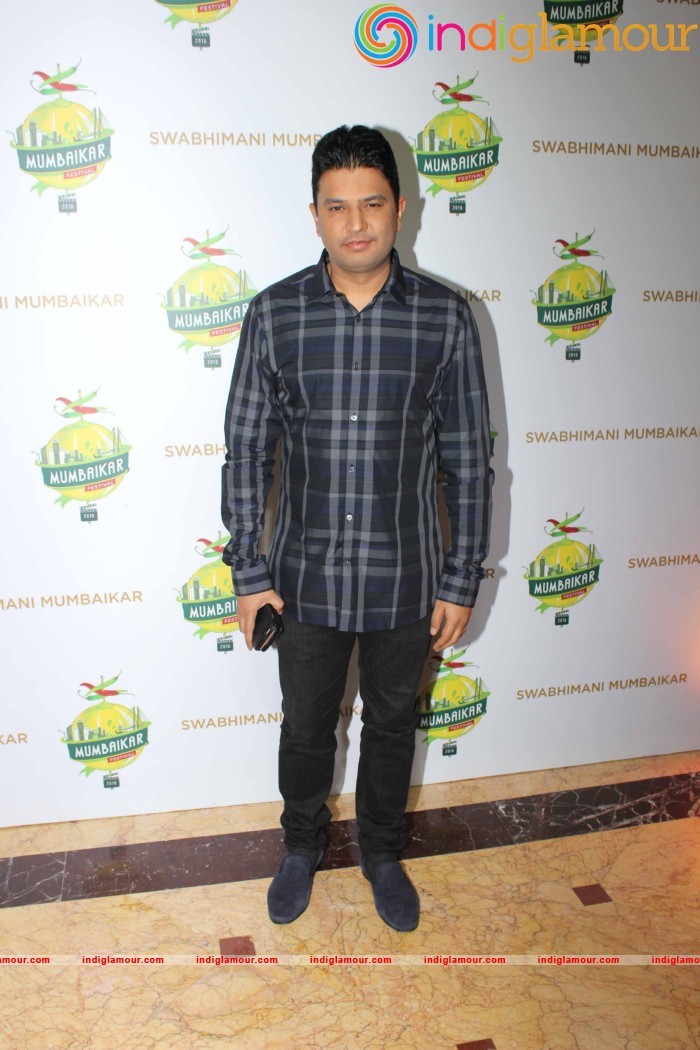 Ajay Devgan Kajol Govinda And Vivek Oberoi At The Swabhimani Mumbaikar Awards Event hd photo