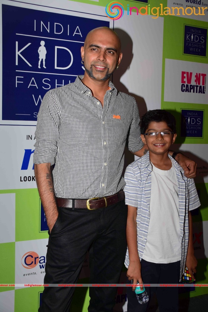 Nawazuddin Siddiqui And Vishal Malhotra Show Stopper For The Brand Nauti Nati Event hd photo