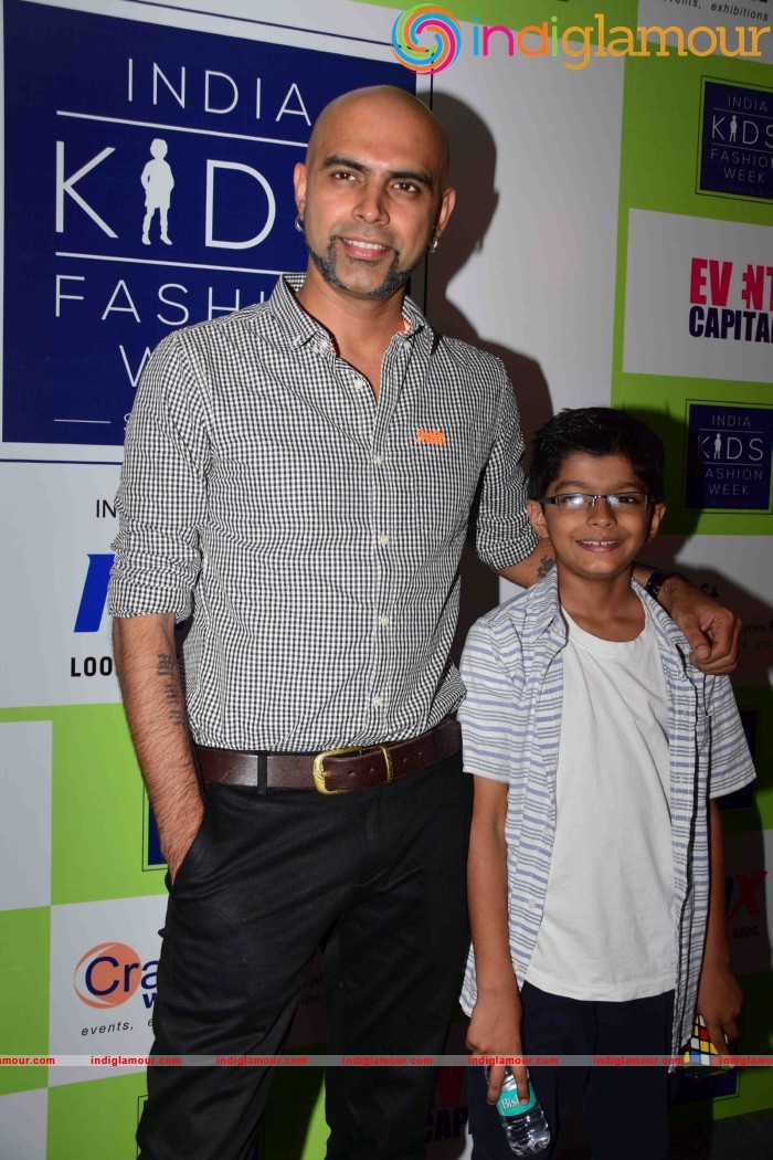 Nawazuddin Siddiqui And Vishal Malhotra Show Stopper For The Brand Nauti Nati Event hd photo