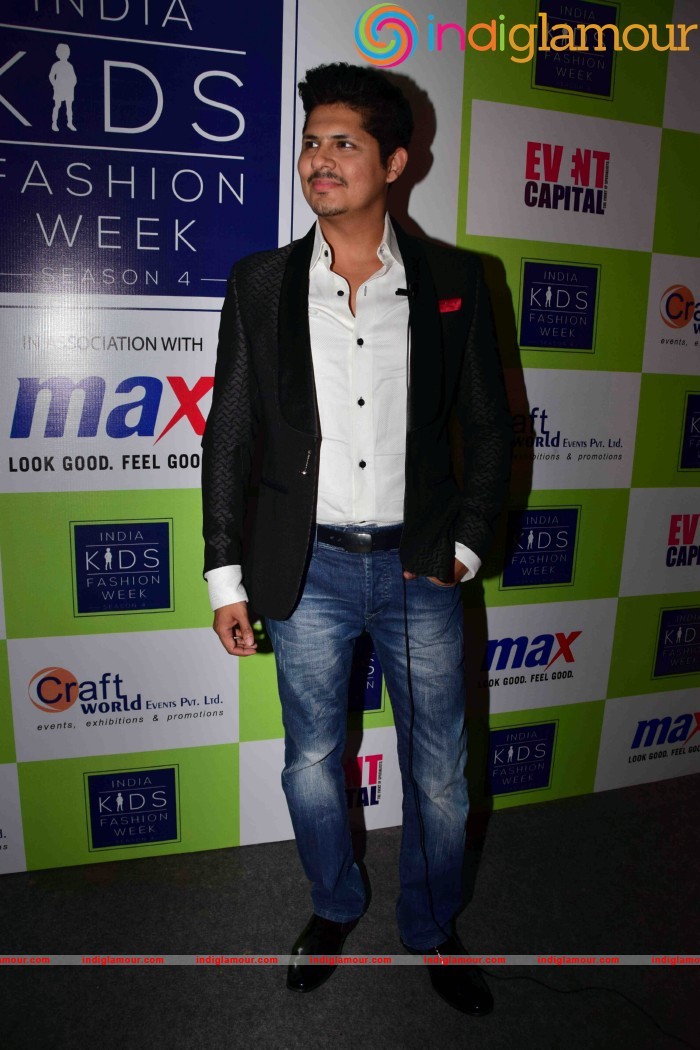 Nawazuddin Siddiqui And Vishal Malhotra Show Stopper For The Brand Nauti Nati Event hd photo