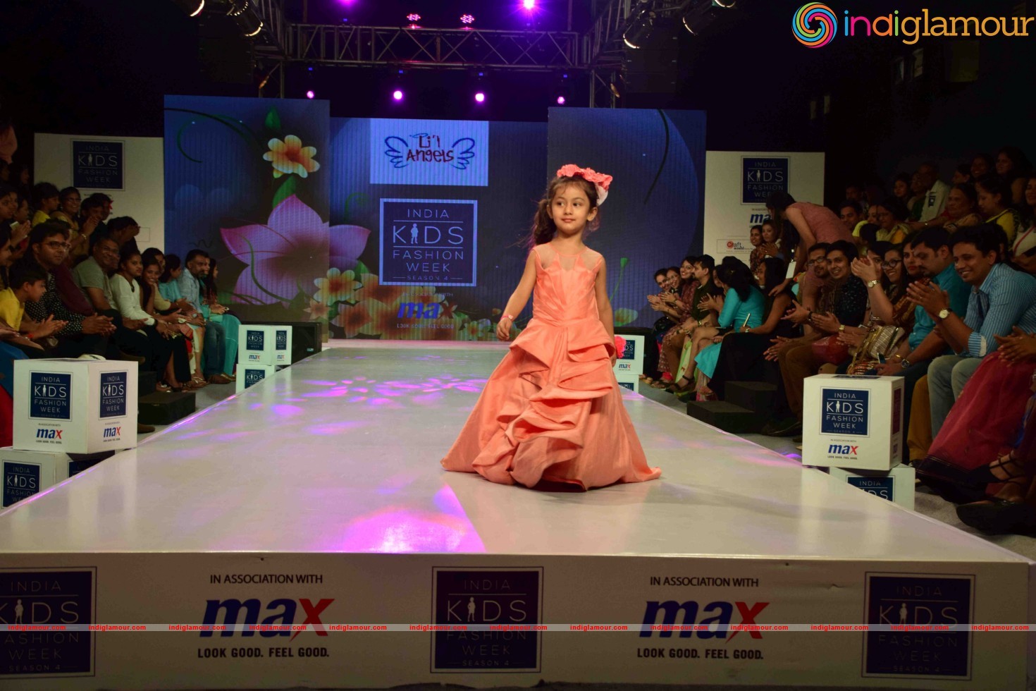 Nawazuddin Siddiqui And Vishal Malhotra Show Stopper For The Brand Nauti Nati Event hd photo