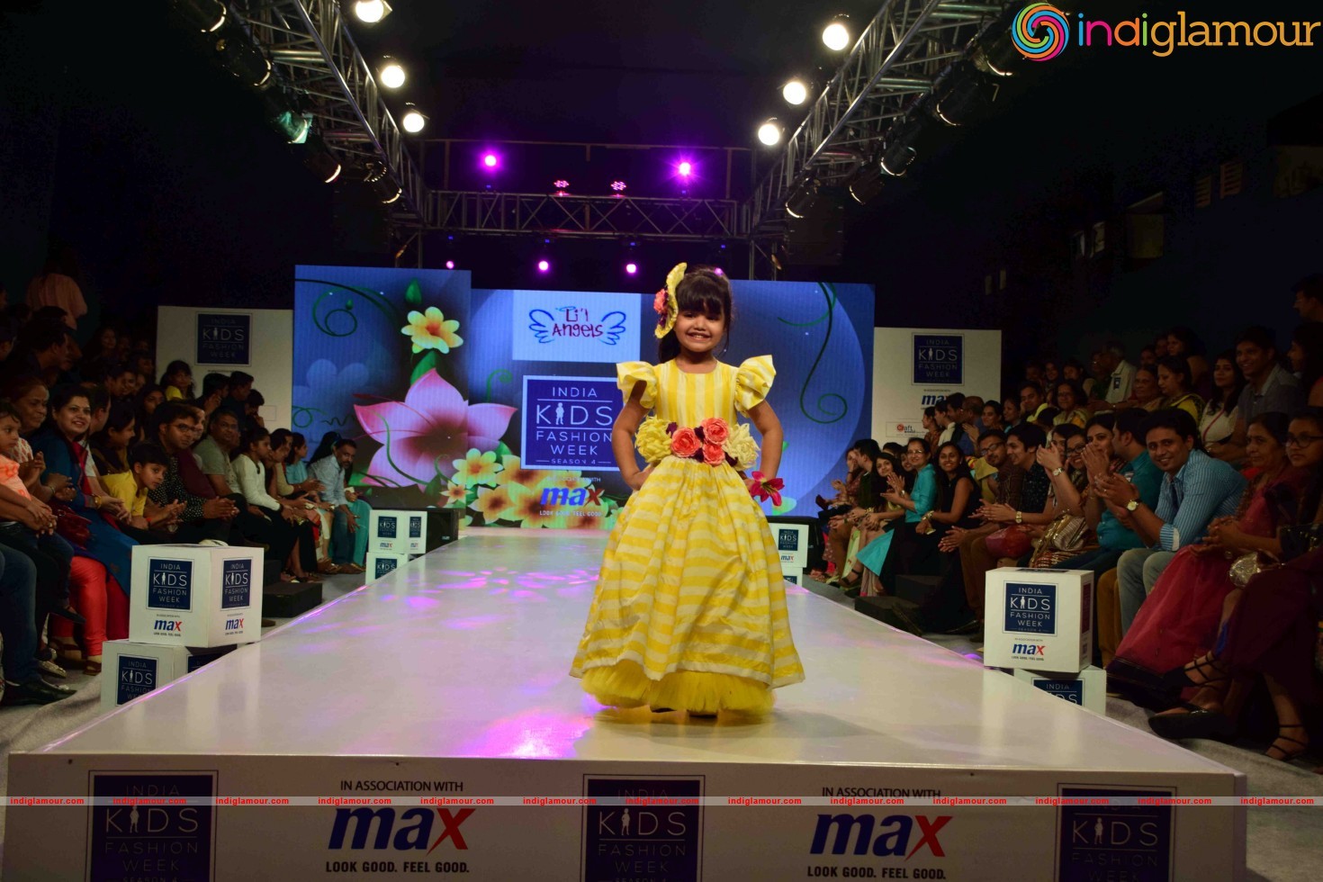 Nawazuddin Siddiqui And Vishal Malhotra Show Stopper For The Brand Nauti Nati Event hd photo