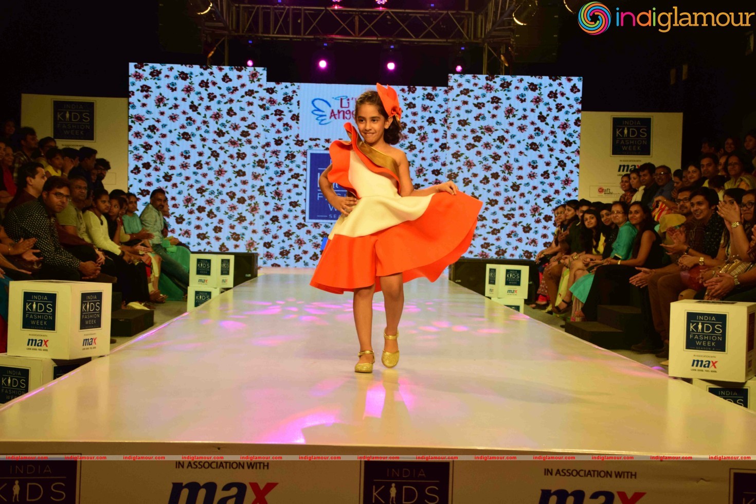 Nawazuddin Siddiqui And Vishal Malhotra Show Stopper For The Brand Nauti Nati Event hd photo