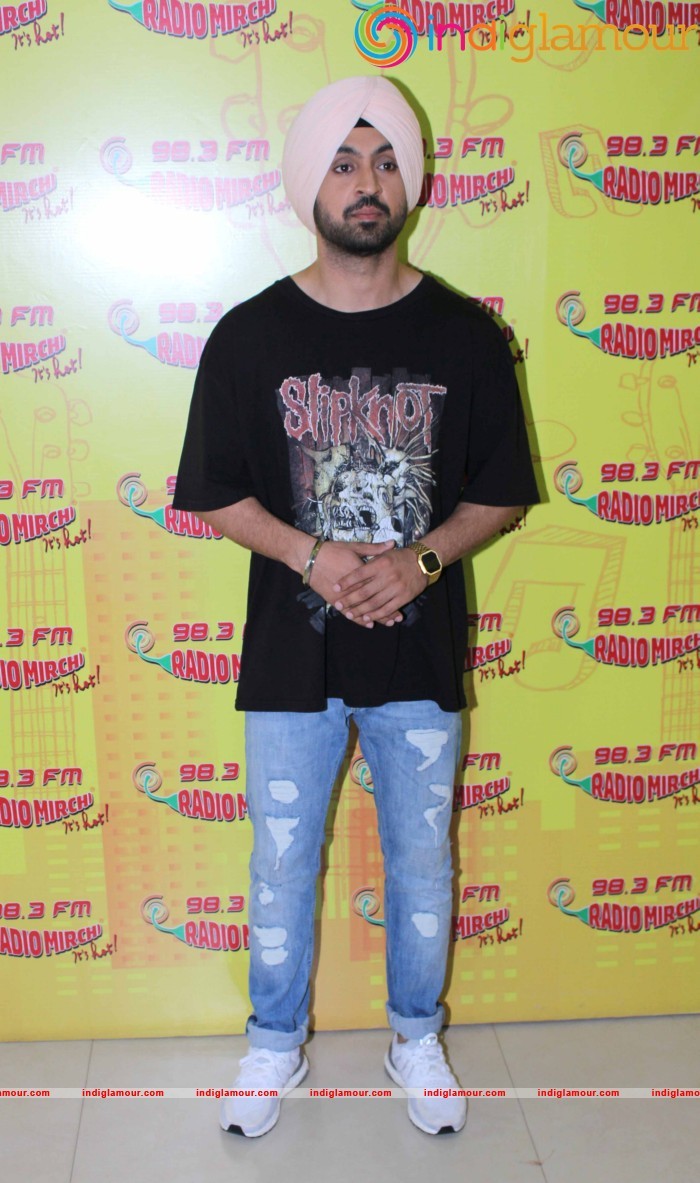 Promotion Of Film Udta Punjab At Radio Mirchi Studio Event hd photo