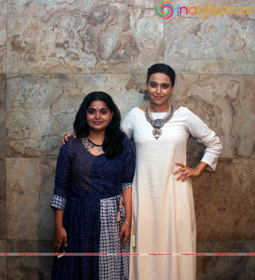 Special Screening Of Nil Battey Sannata For Sonam Kapoor At Lightbox Event hd photo