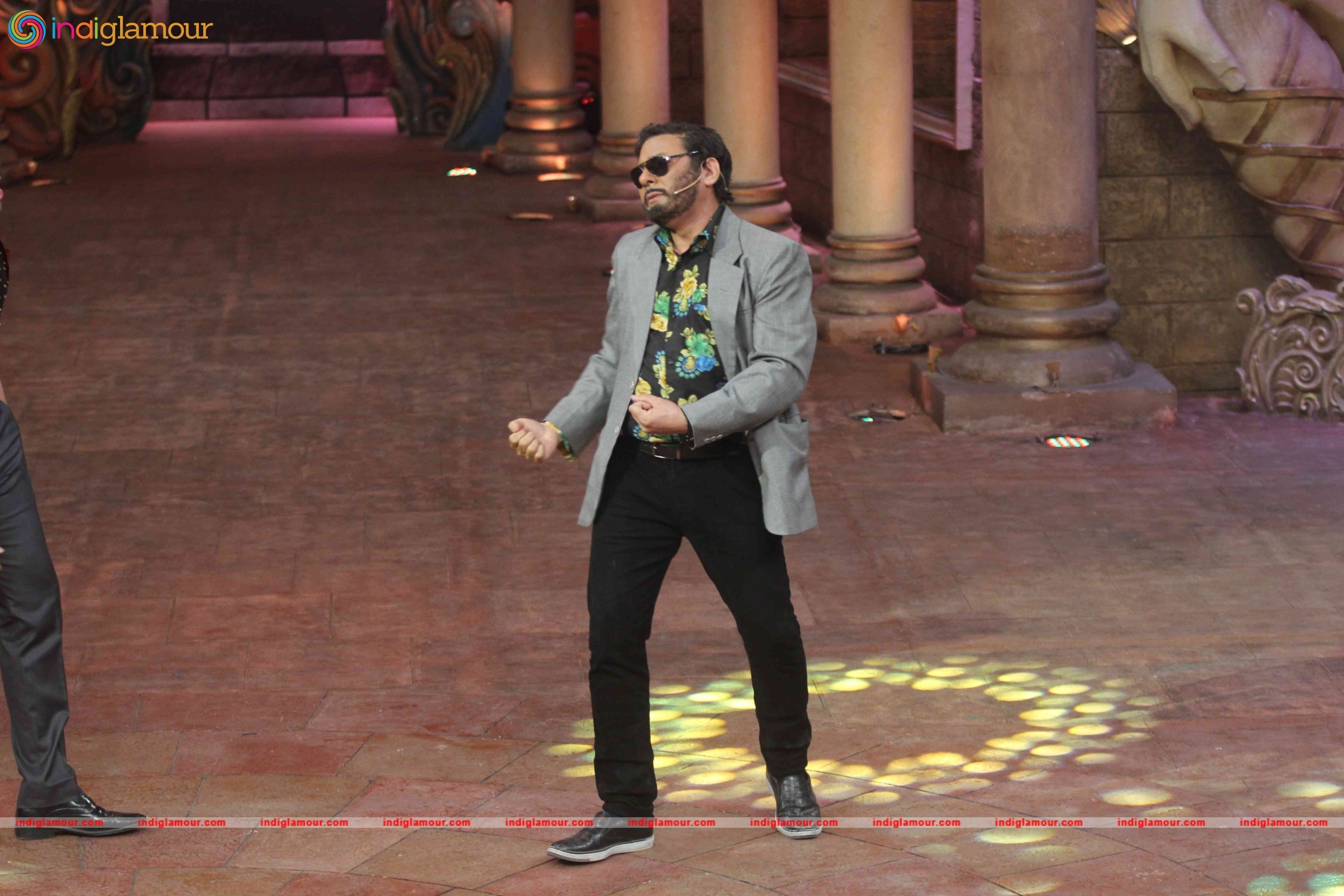 Promotion of Film Kapoor and Sons on the Sets of TV Show Comedy Nights Bachao Event hd photo