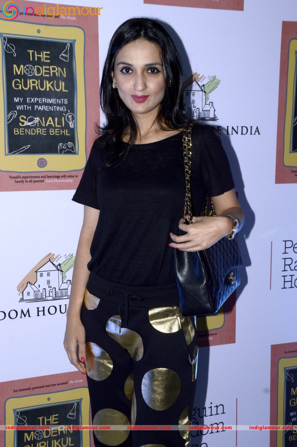 Success Party of Sonali Bendre Book The Modern Gurukul My Experiments with Parenting Event hd photo