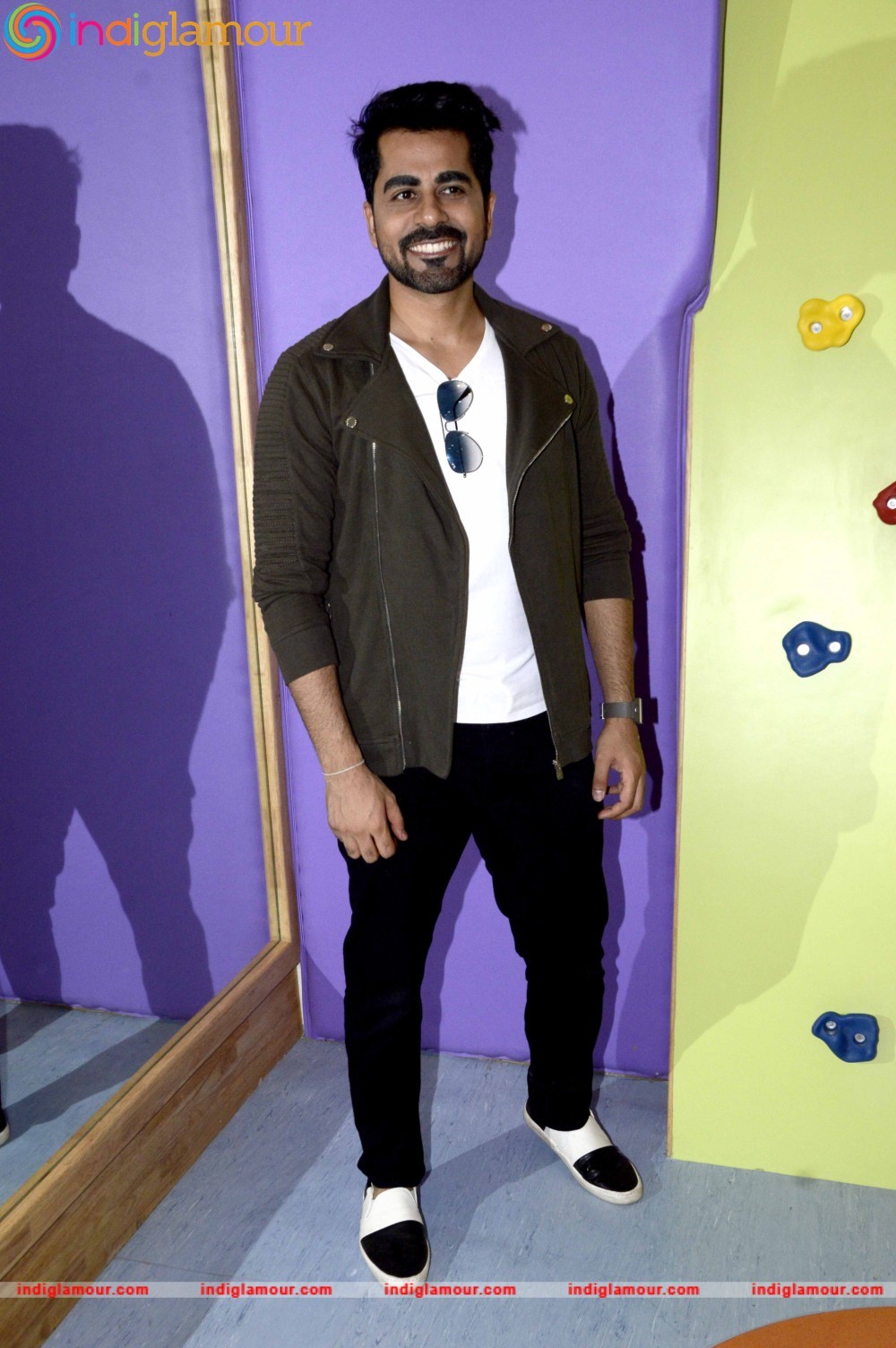 Actor Mrunal Jain Spend Some Good Time with NGO Dilkhush Special Children Event hd photo