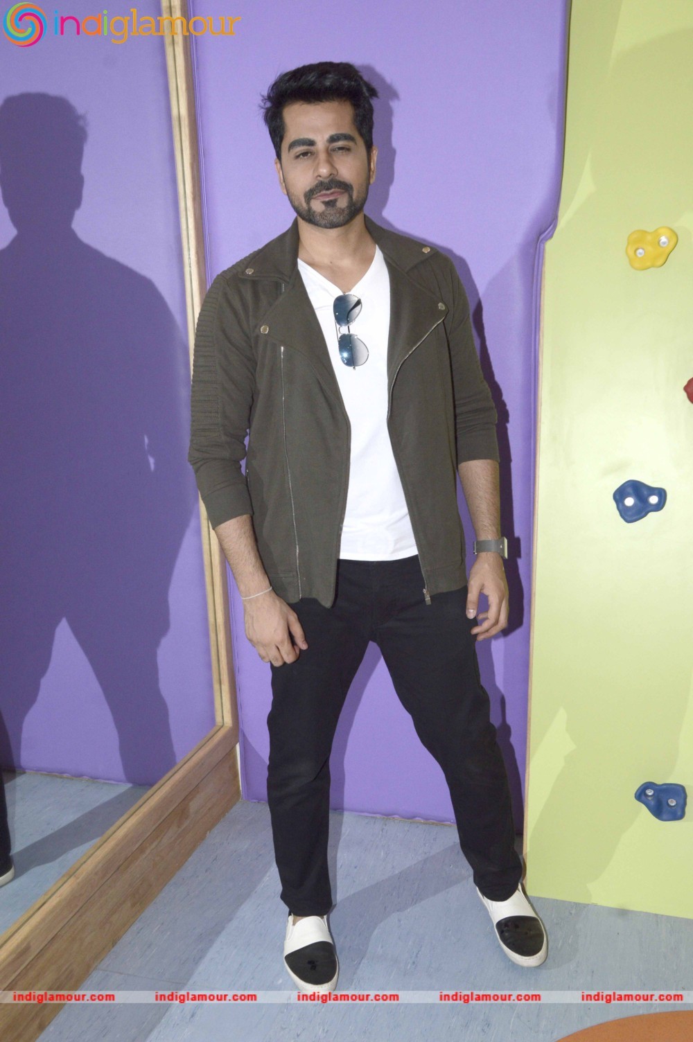 Actor Mrunal Jain Spend Some Good Time with NGO Dilkhush Special Children Event hd photo