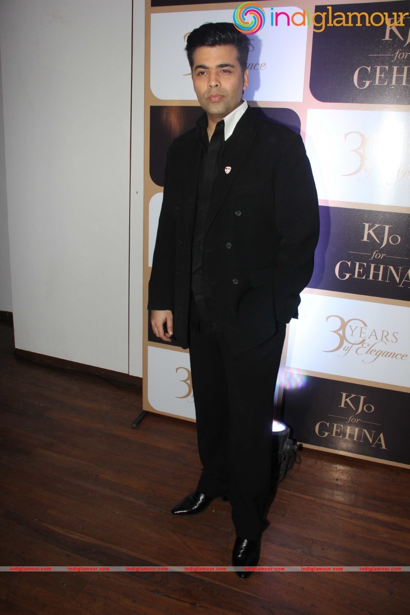 Gehna Jwellers Celebrates 30th Years With Karan Johar s New Line Event hd photo