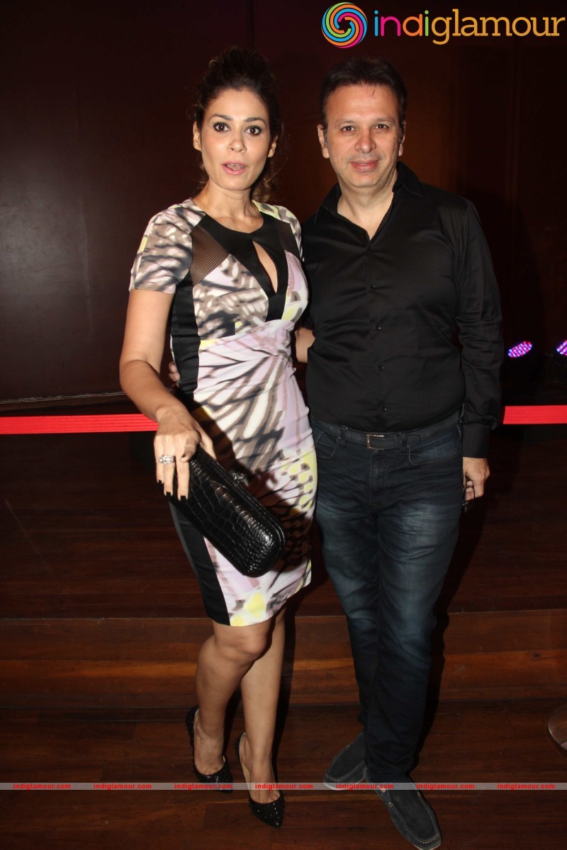 Gehna Jwellers Celebrates 30th Years With Karan Johar s New Line Event hd photo