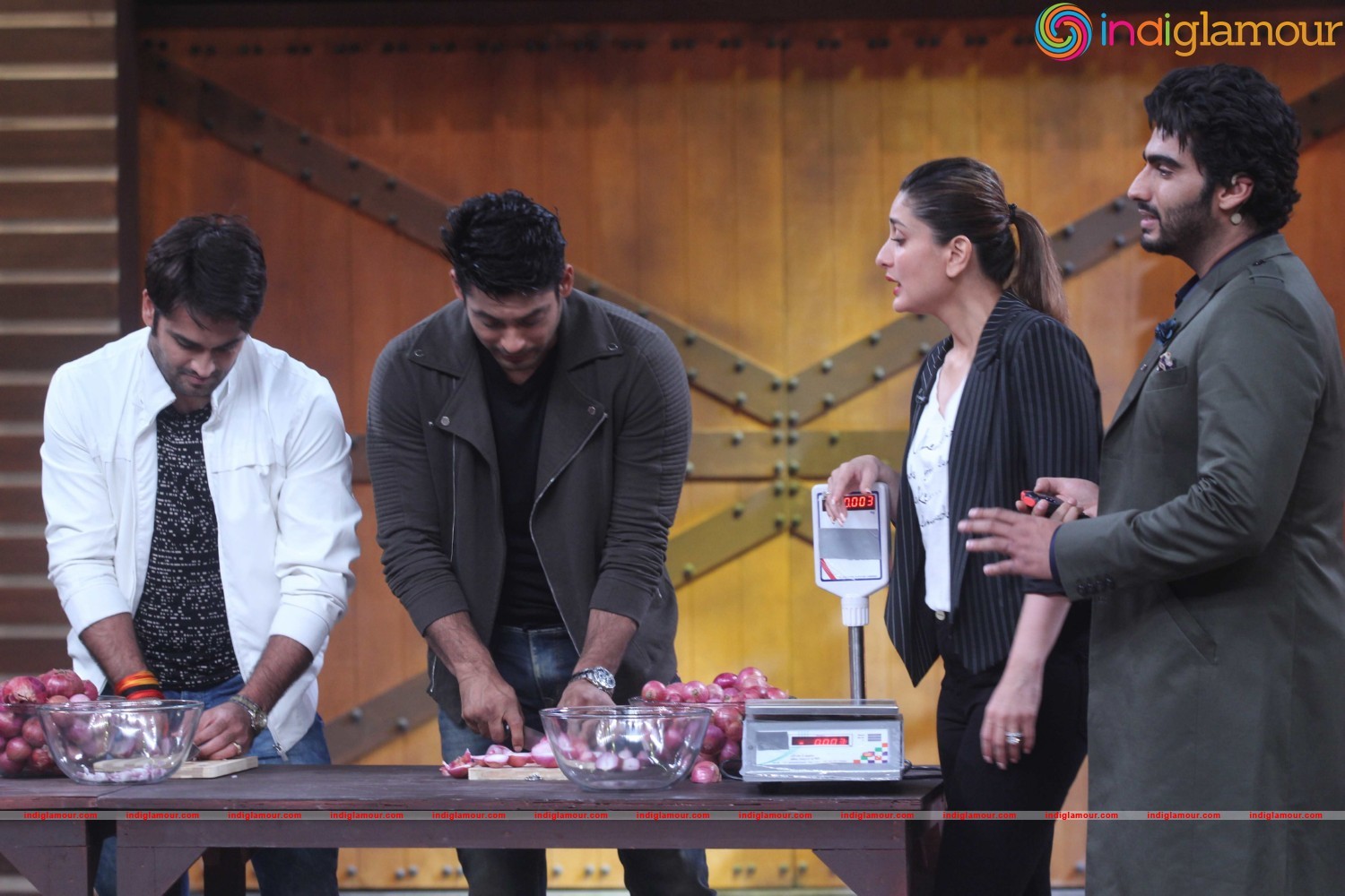Promotion of Movie Ki And KA at the Set of Khatron Ka Khiladi Event hd photo
