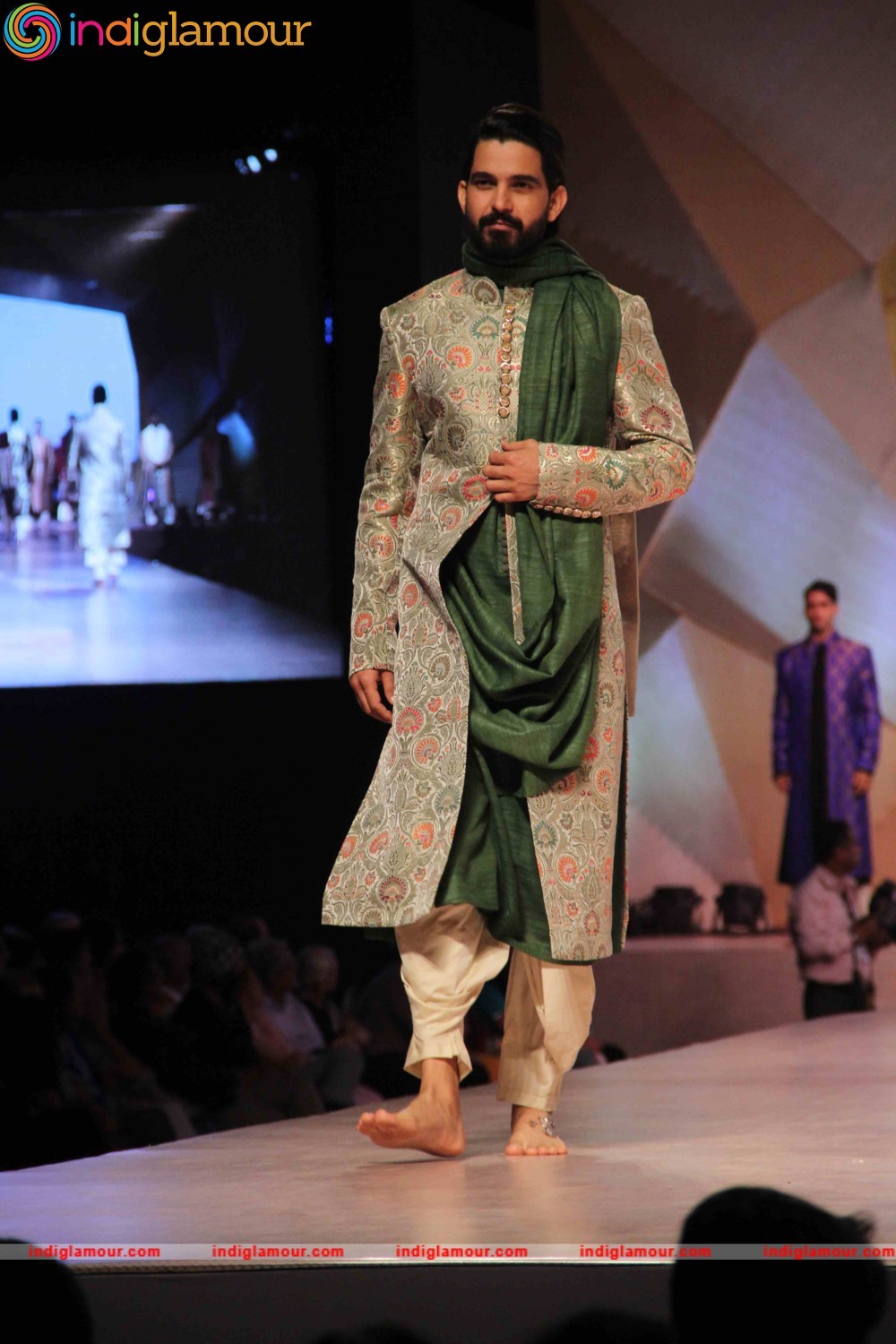 Bollywood Celebs Walks The Ramp For Manish Malhotra and Shaina NC Event hd photo