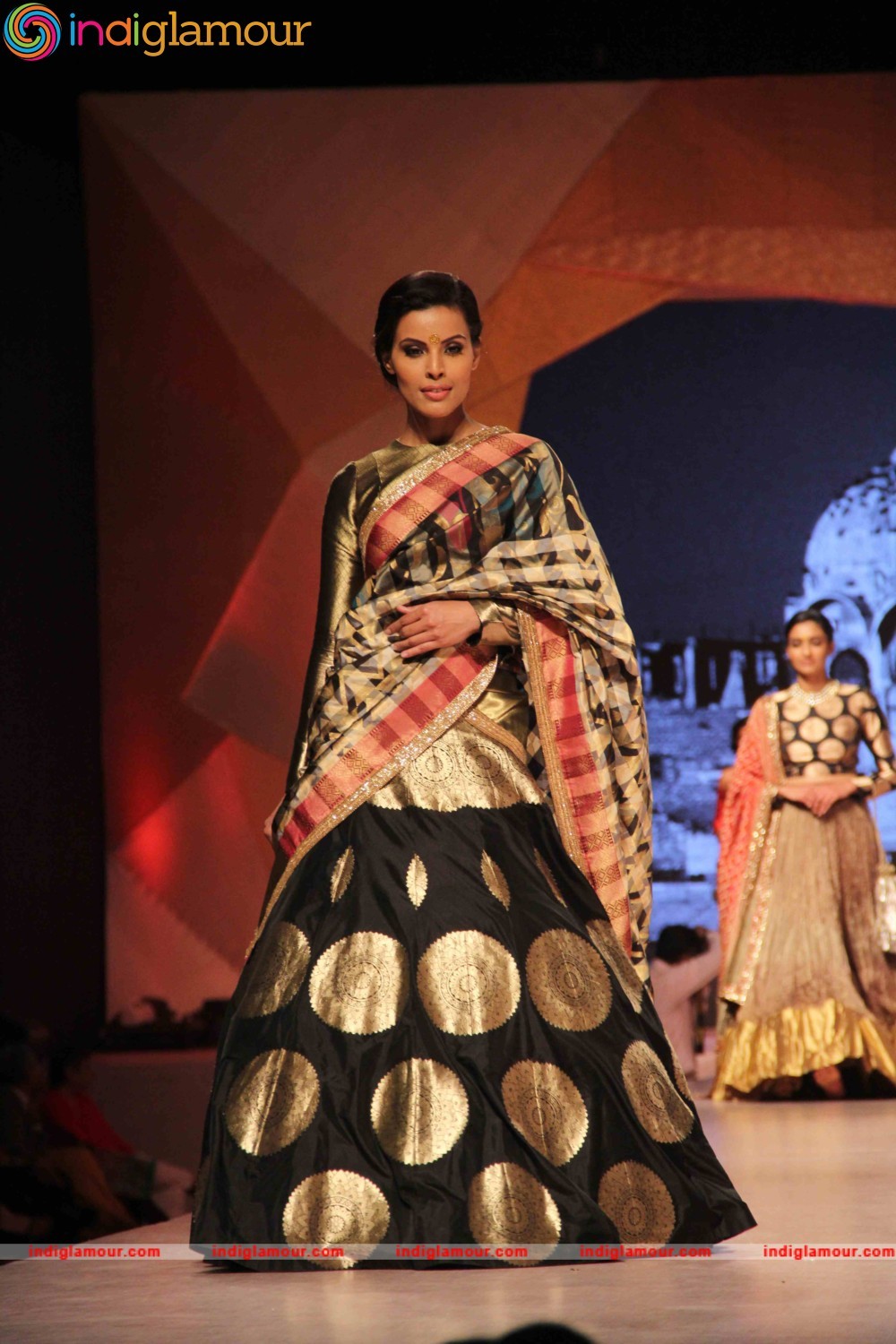 Bollywood Celebs Walks The Ramp For Manish Malhotra and Shaina NC Event hd photo