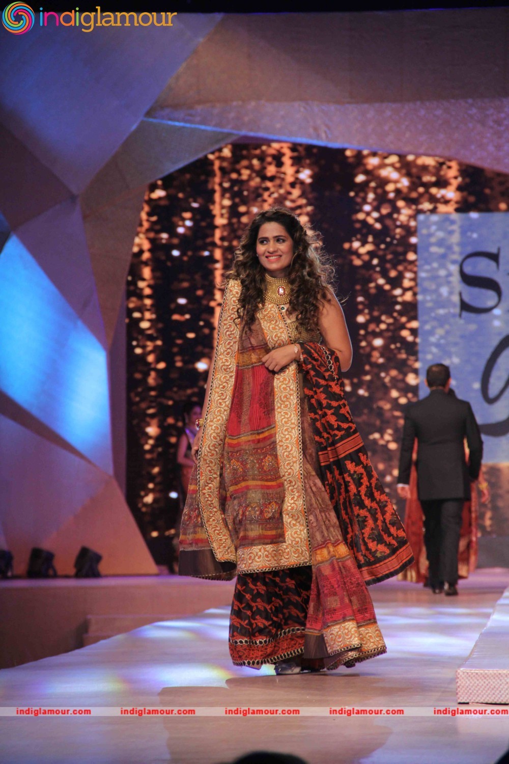 Bollywood Celebs Walks The Ramp For Manish Malhotra and Shaina NC Event hd photo