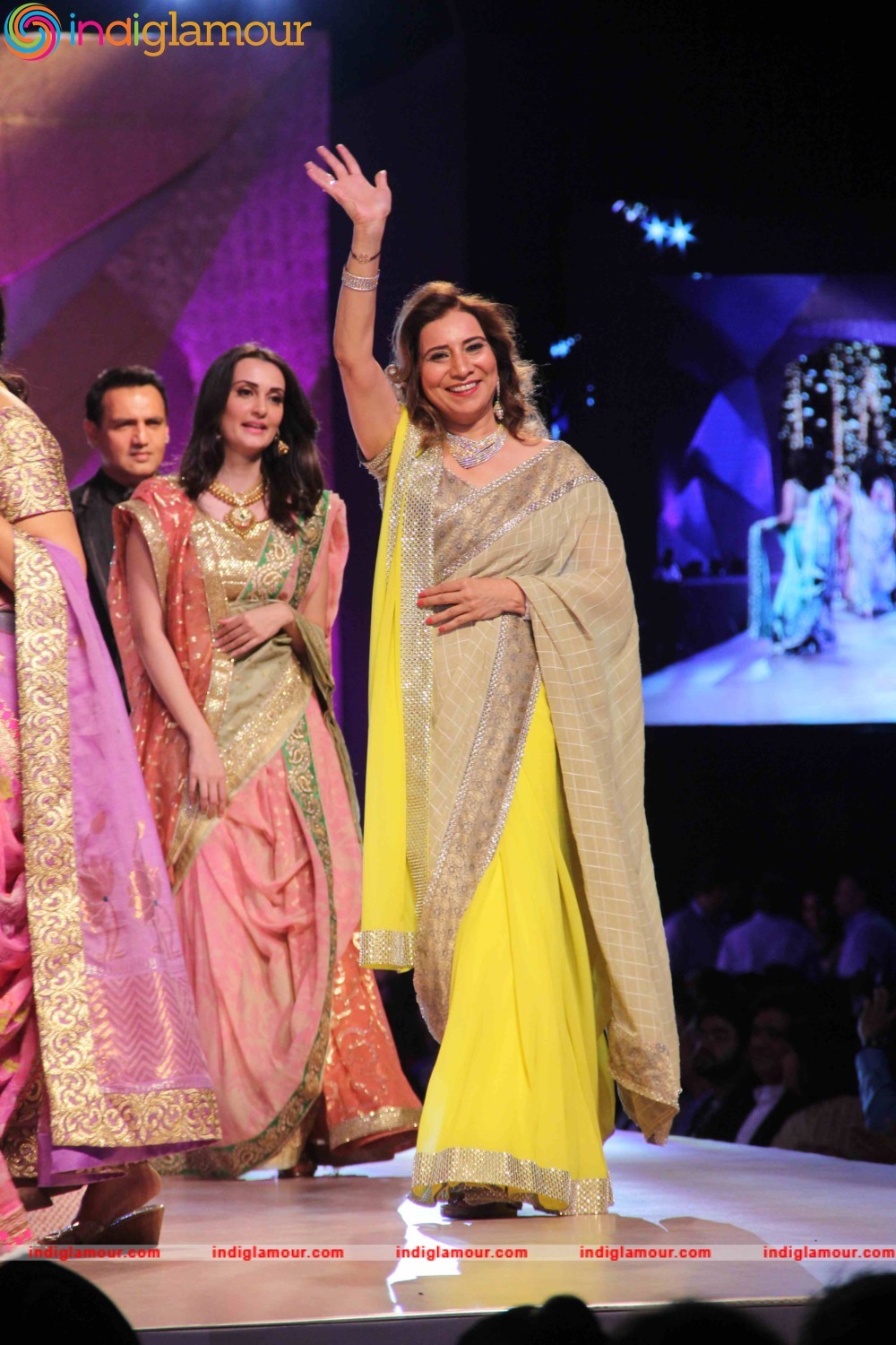 Bollywood Celebs Walks The Ramp For Manish Malhotra and Shaina NC Event hd photo