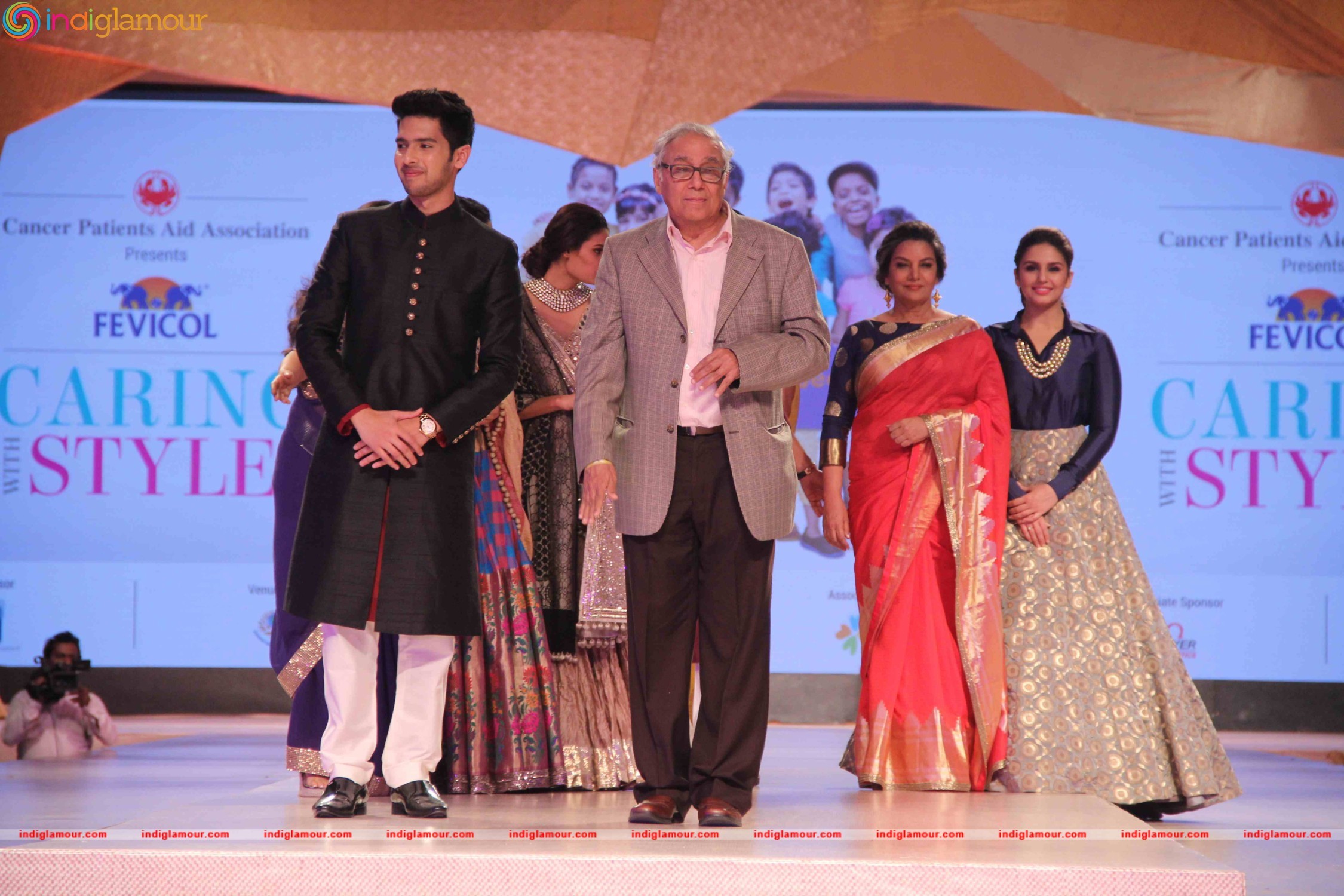 Bollywood Celebs Walks The Ramp For Manish Malhotra and Shaina NC Event hd photo