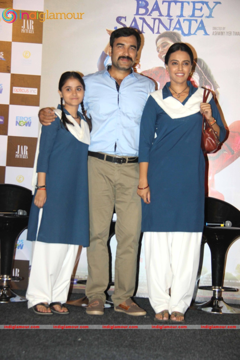 Trailer Launch of Film Nil Battey Sannata Event hd photo