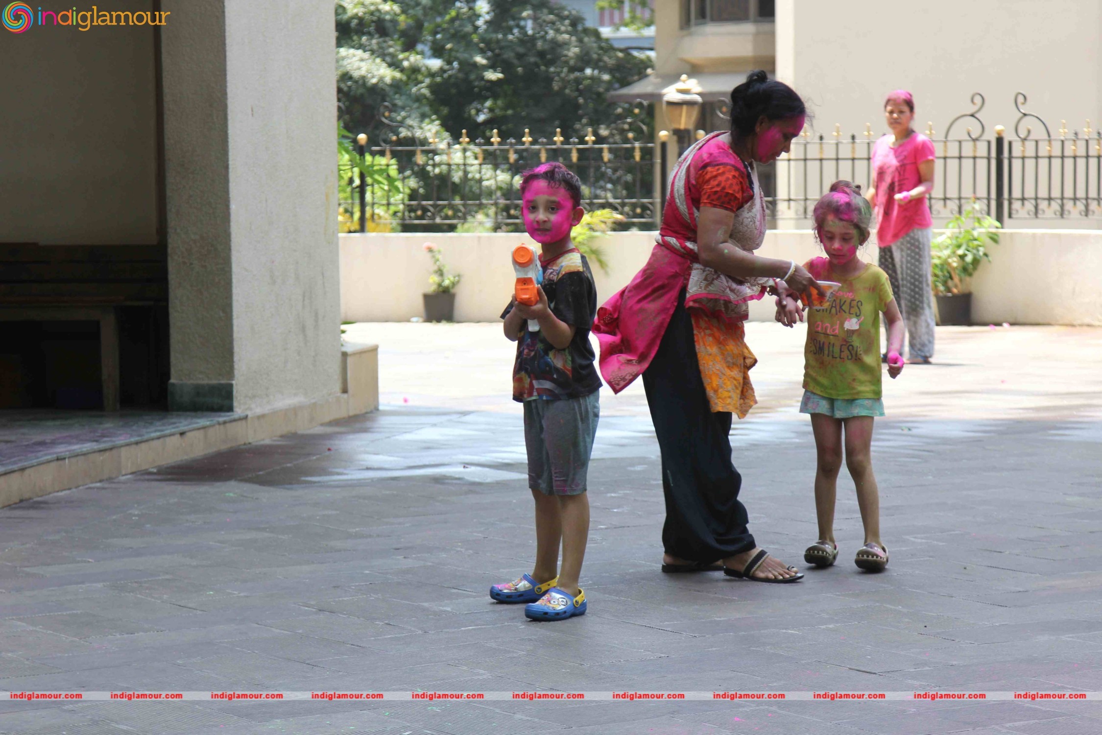 Bollywood Celebrates Holi Festival 2016 Event hd photo