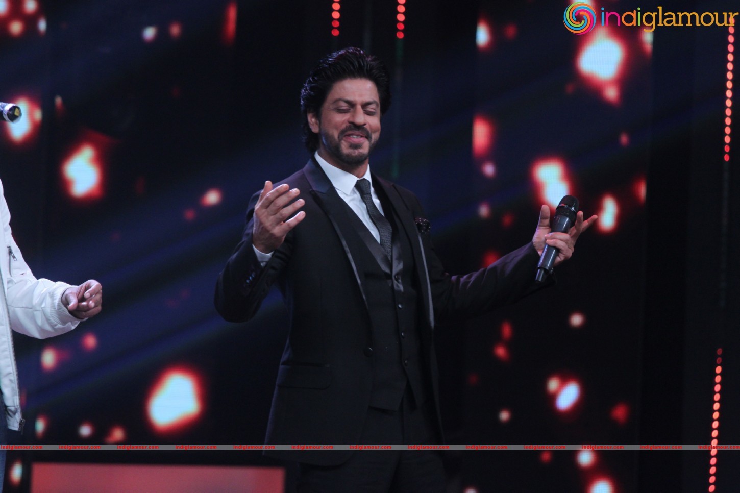 Shah Rukh Khan For The Grand Premiere Of Sa Re Ga Ma Pa 2 Event hd photo