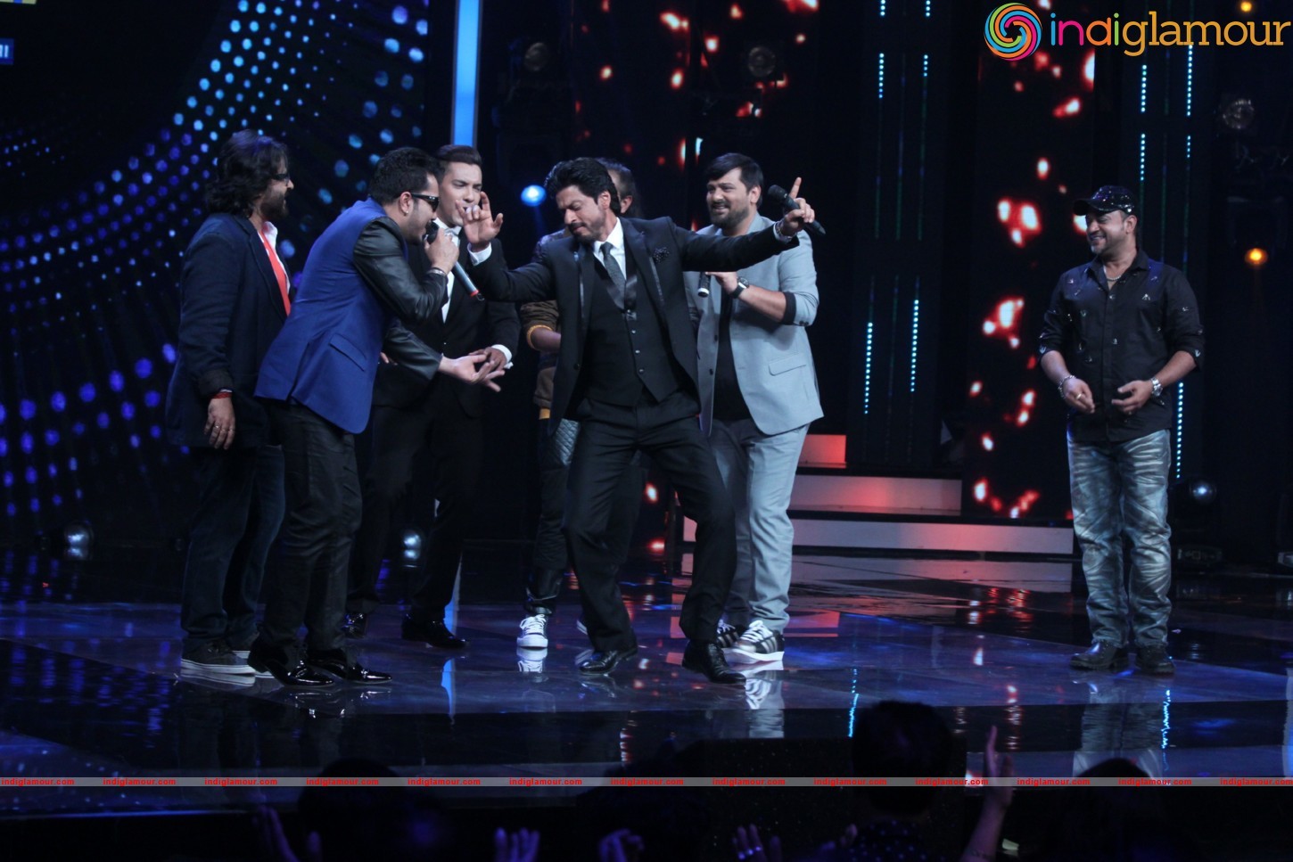 Shah Rukh Khan For The Grand Premiere Of Sa Re Ga Ma Pa 2 Event hd photo