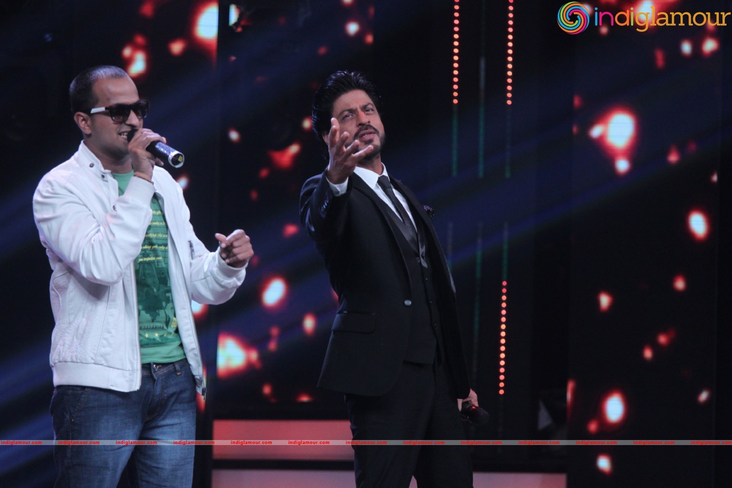 Shah Rukh Khan For The Grand Premiere Of Sa Re Ga Ma Pa 2 Event hd photo