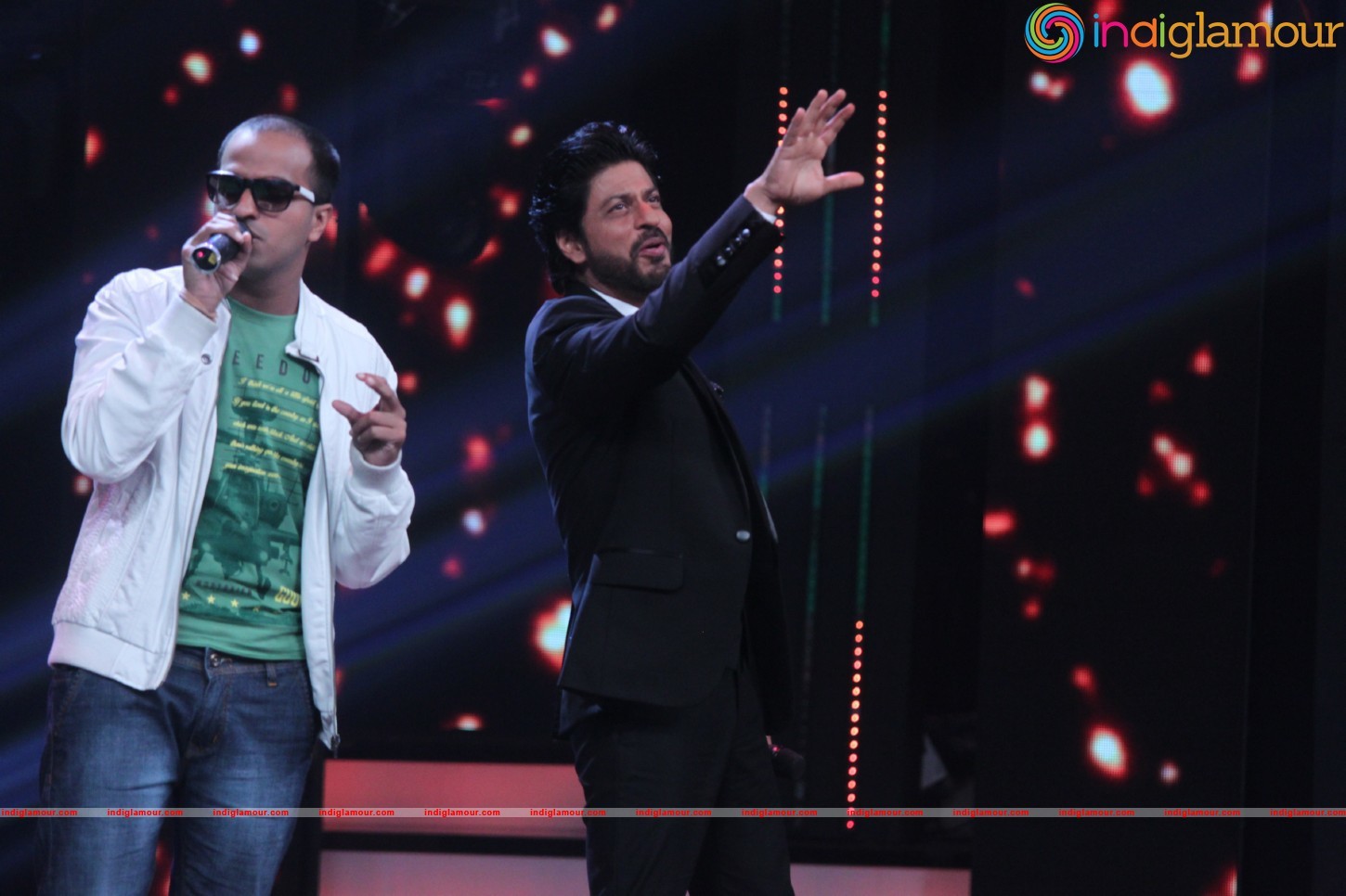 Shah Rukh Khan For The Grand Premiere Of Sa Re Ga Ma Pa 2 Event hd photo