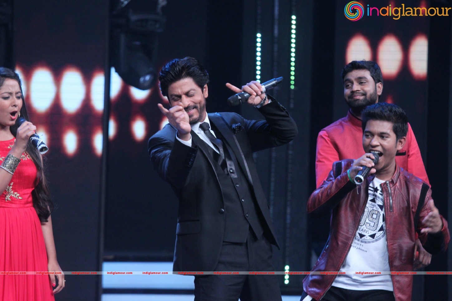 Shah Rukh Khan For The Grand Premiere Of Sa Re Ga Ma Pa 2 Event hd photo