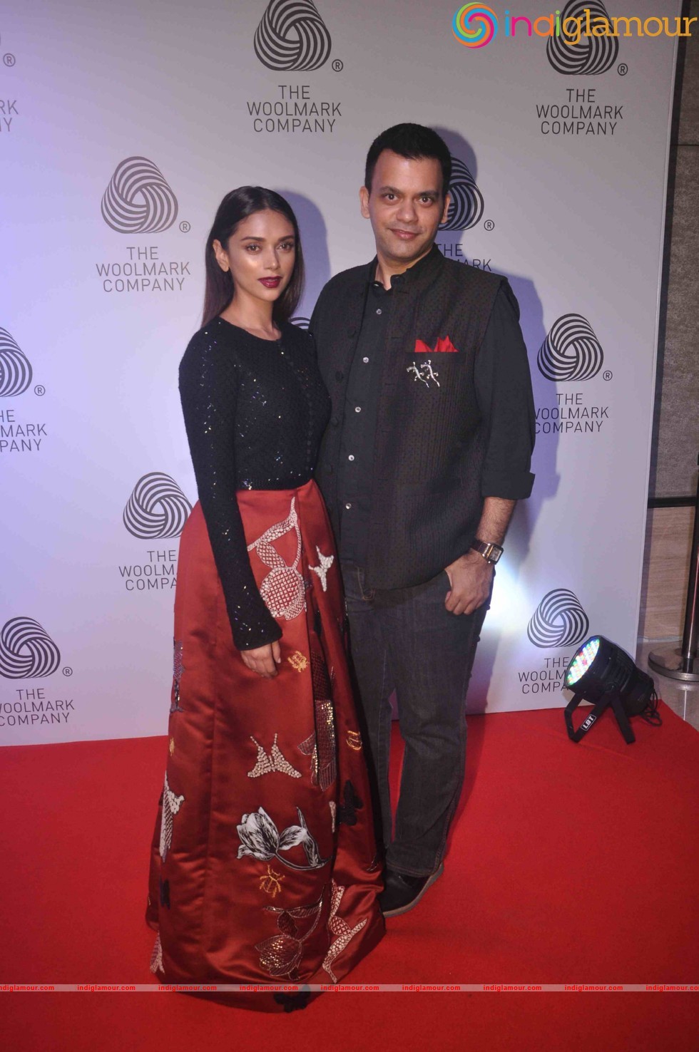 Vidyut Jamwal And Aditi Rao Hydari Walk The Ramp For The Woolmark Show Event hd photo