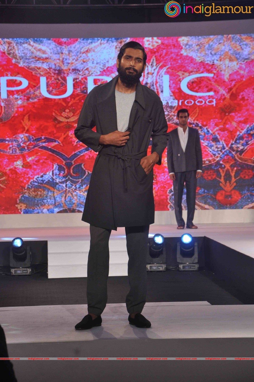 Vidyut Jamwal And Aditi Rao Hydari Walk The Ramp For The Woolmark Show Event hd photo