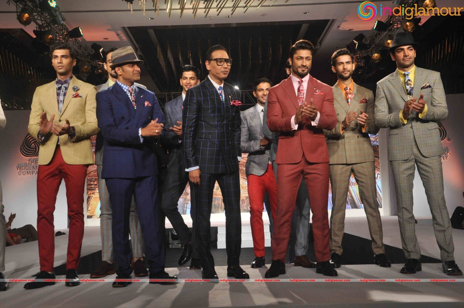 Vidyut Jamwal And Aditi Rao Hydari Walk The Ramp For The Woolmark Show Event hd photo