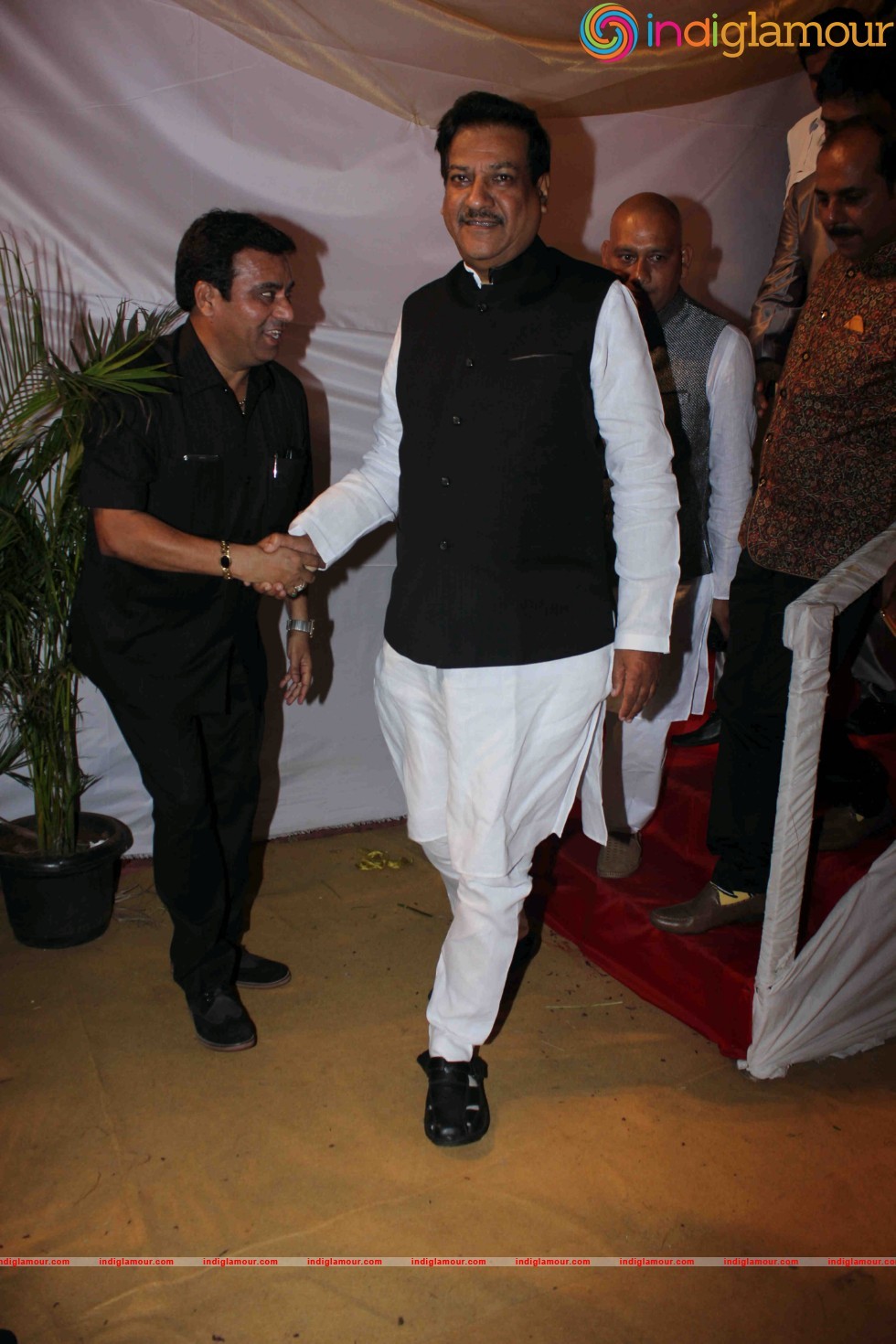 Wedding Reception Of Congress Party MLA Naseem Khan S Son Aamir Khan Event hd photo
