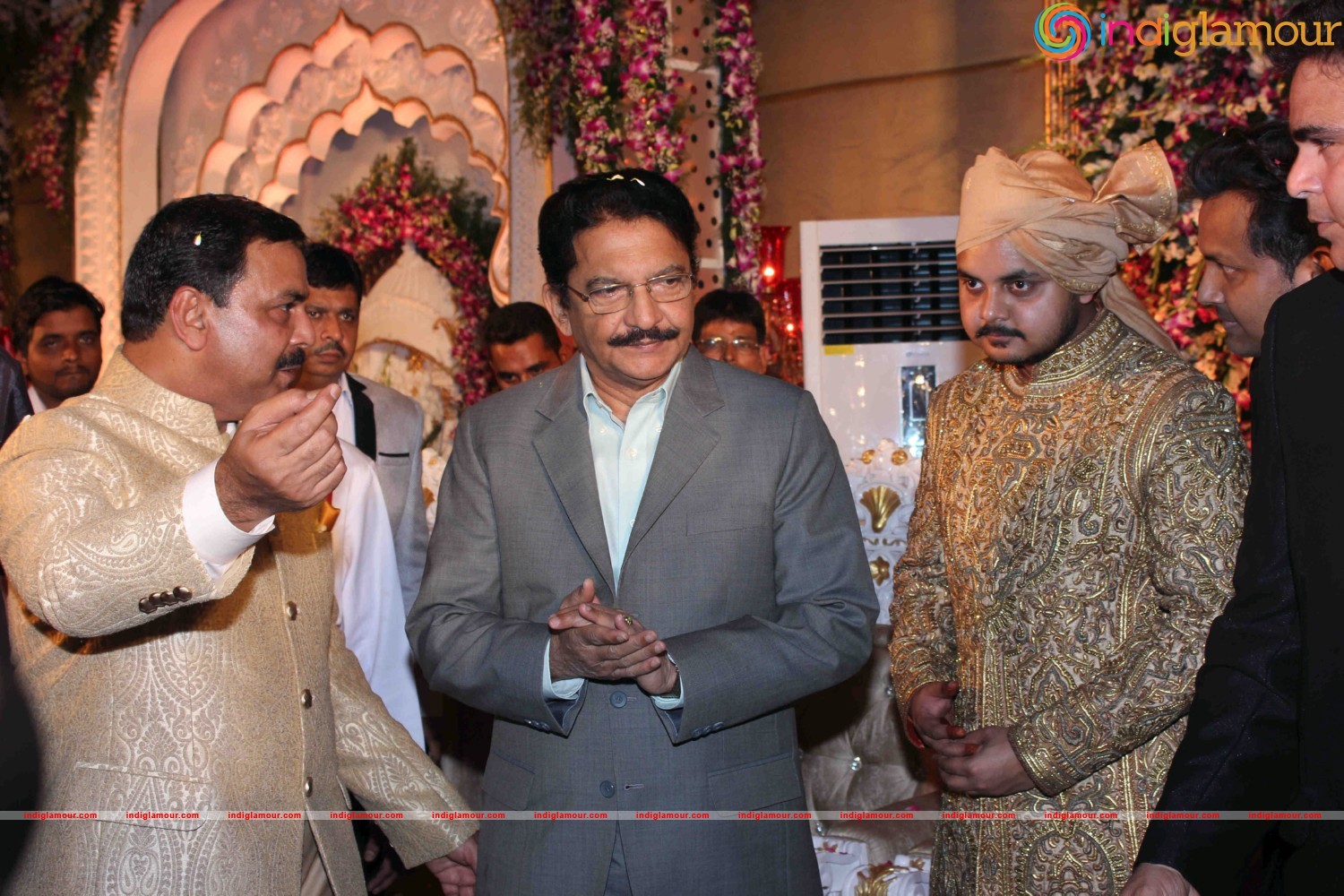 Wedding Reception Of Congress Party MLA Naseem Khan S Son Aamir Khan Event hd photo