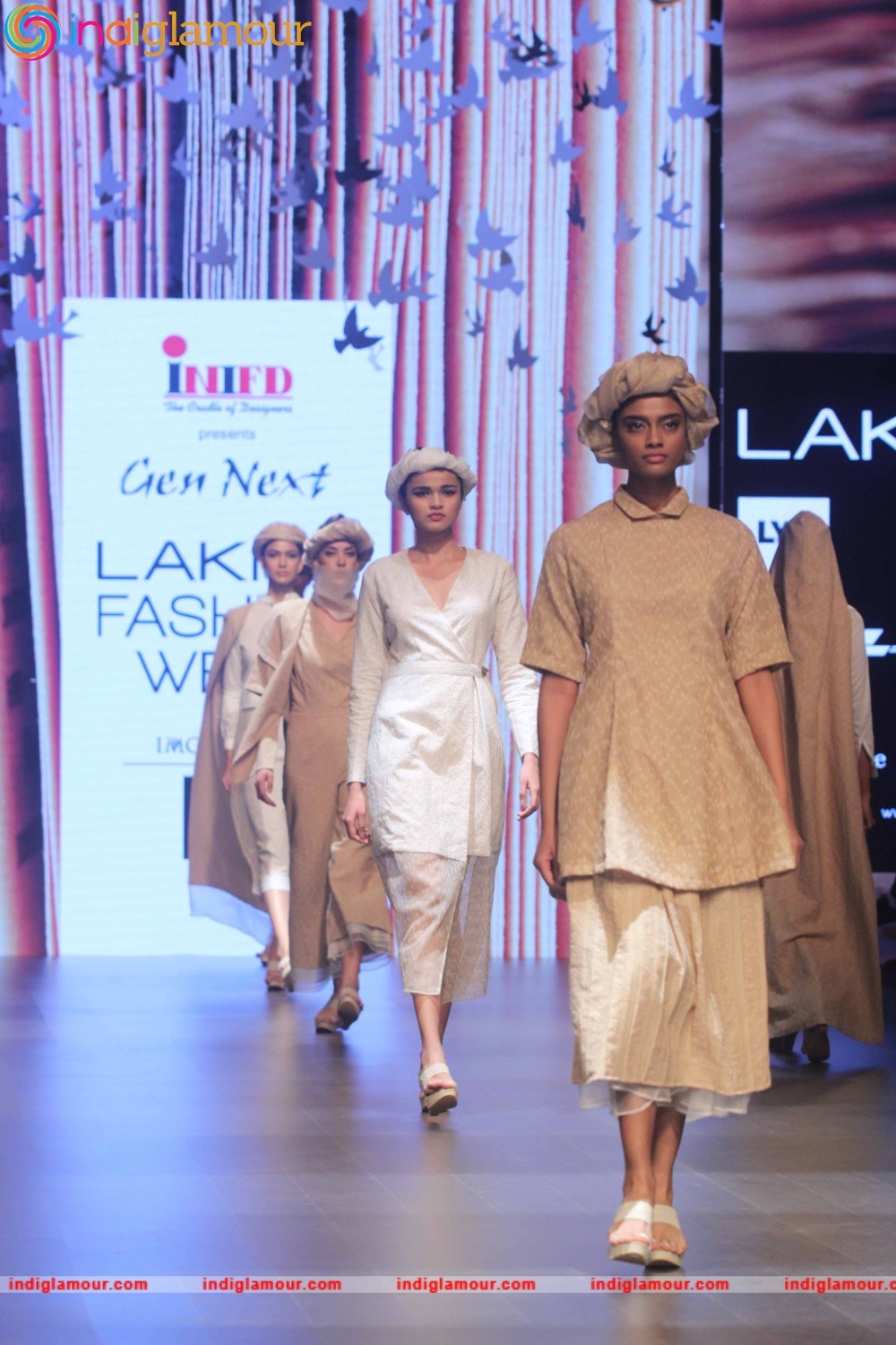LFW Day 1 Show By Designer Aqdus Event hd photo