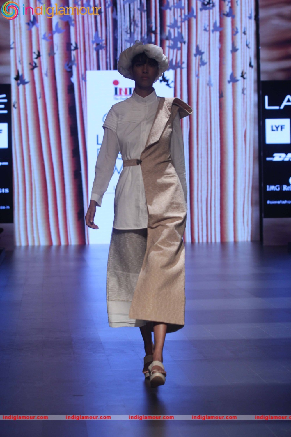LFW Day 1 Show By Designer Aqdus Event hd photo