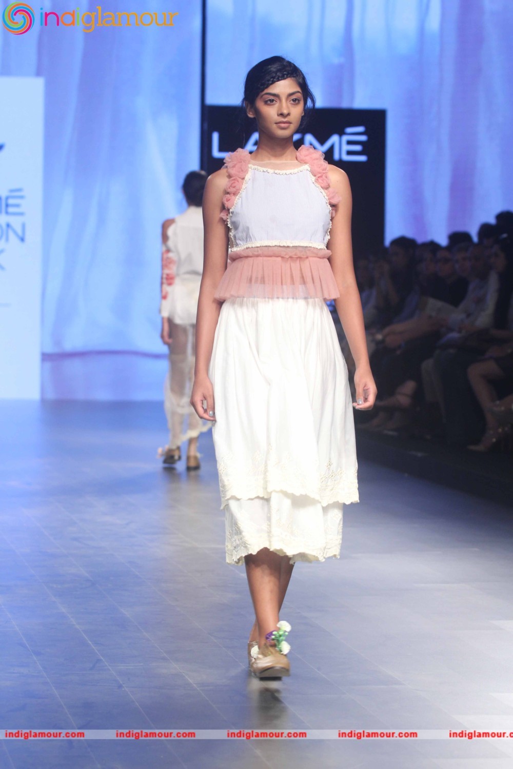 LFW Day 1 Show Design By Archana Rao Event hd photo