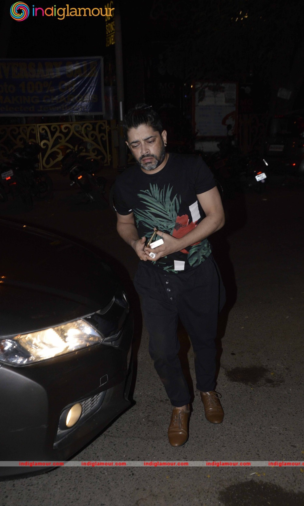 Karan Johar Hosts Party for His New Office Event hd photo