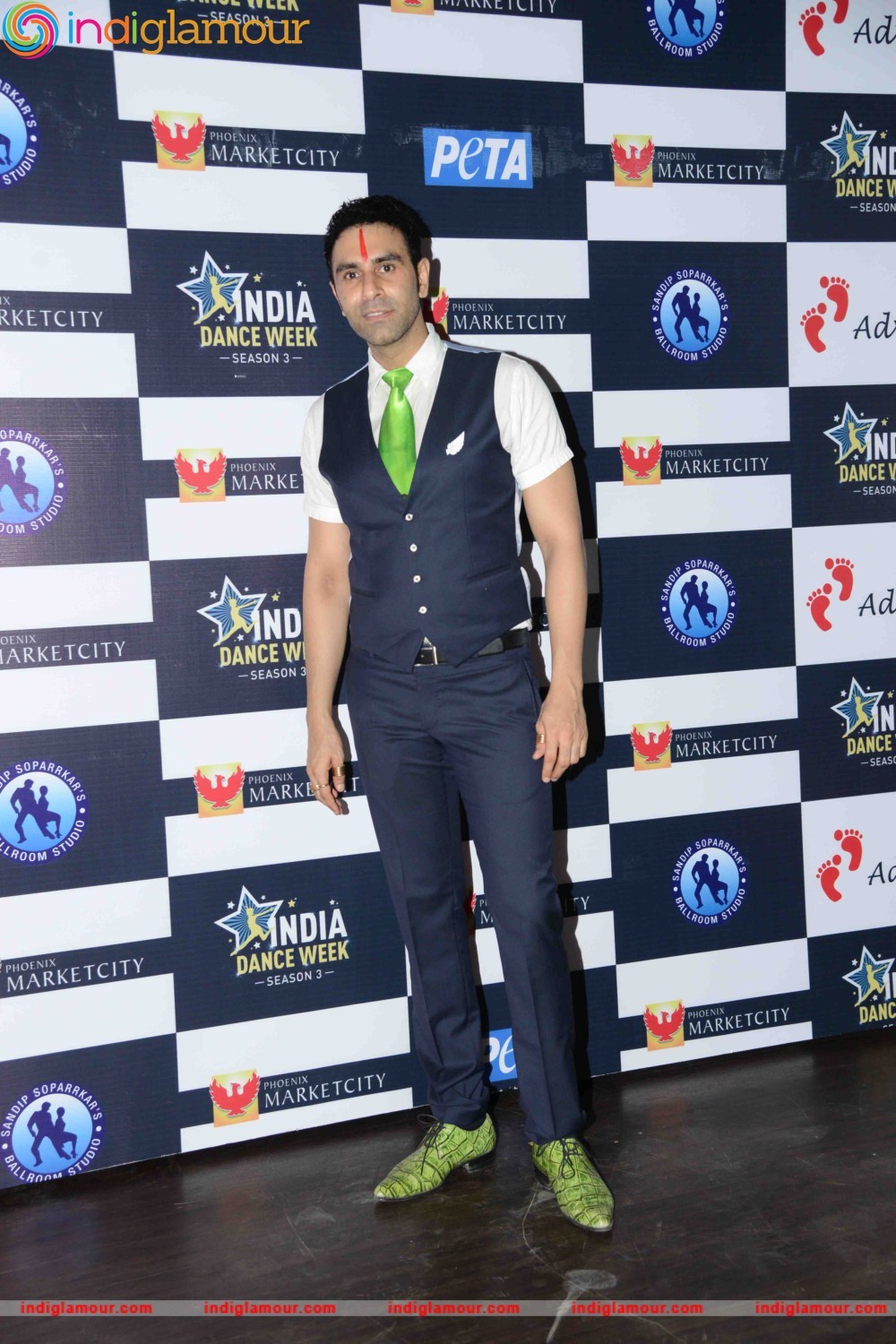 Bollywood Celebs at Grand Finale of Sandip Soparrkar Third India Dance Week Event hd photo