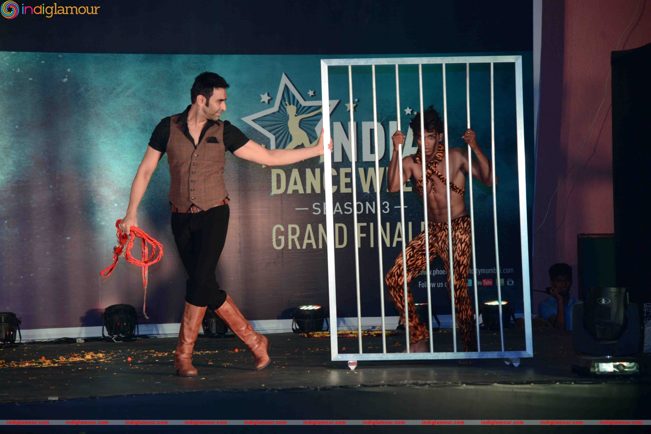 Bollywood Celebs at Grand Finale of Sandip Soparrkar Third India Dance Week Event hd photo