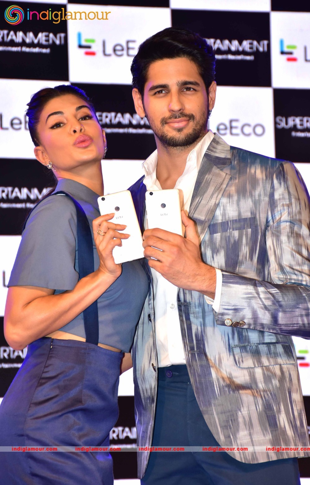 Launch of New Smartphone LeEco in Mumbai Event hd photo