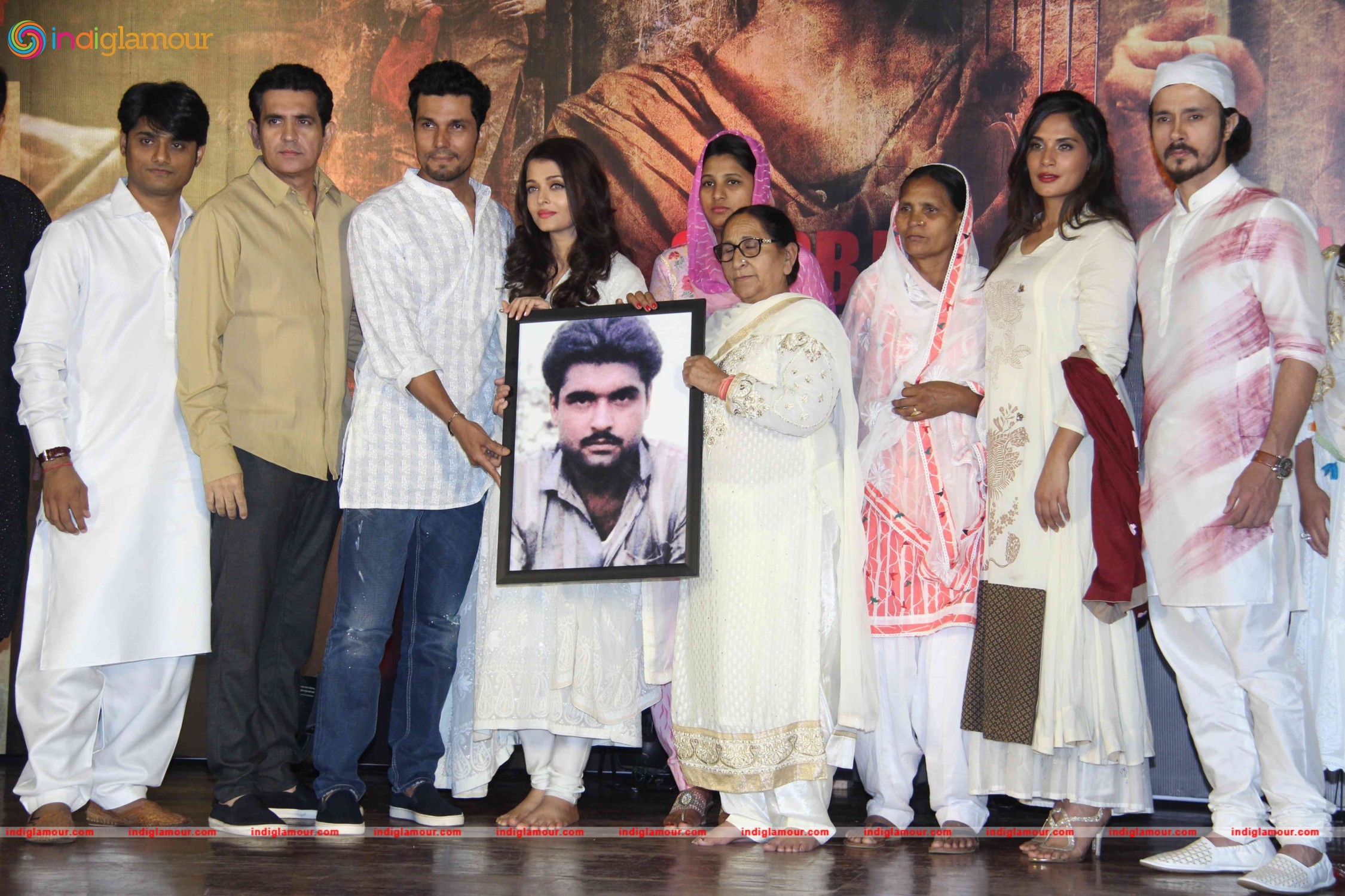 Cast of Film Sarabjit Pay Homage to Sarabjit Singh Event hd photo