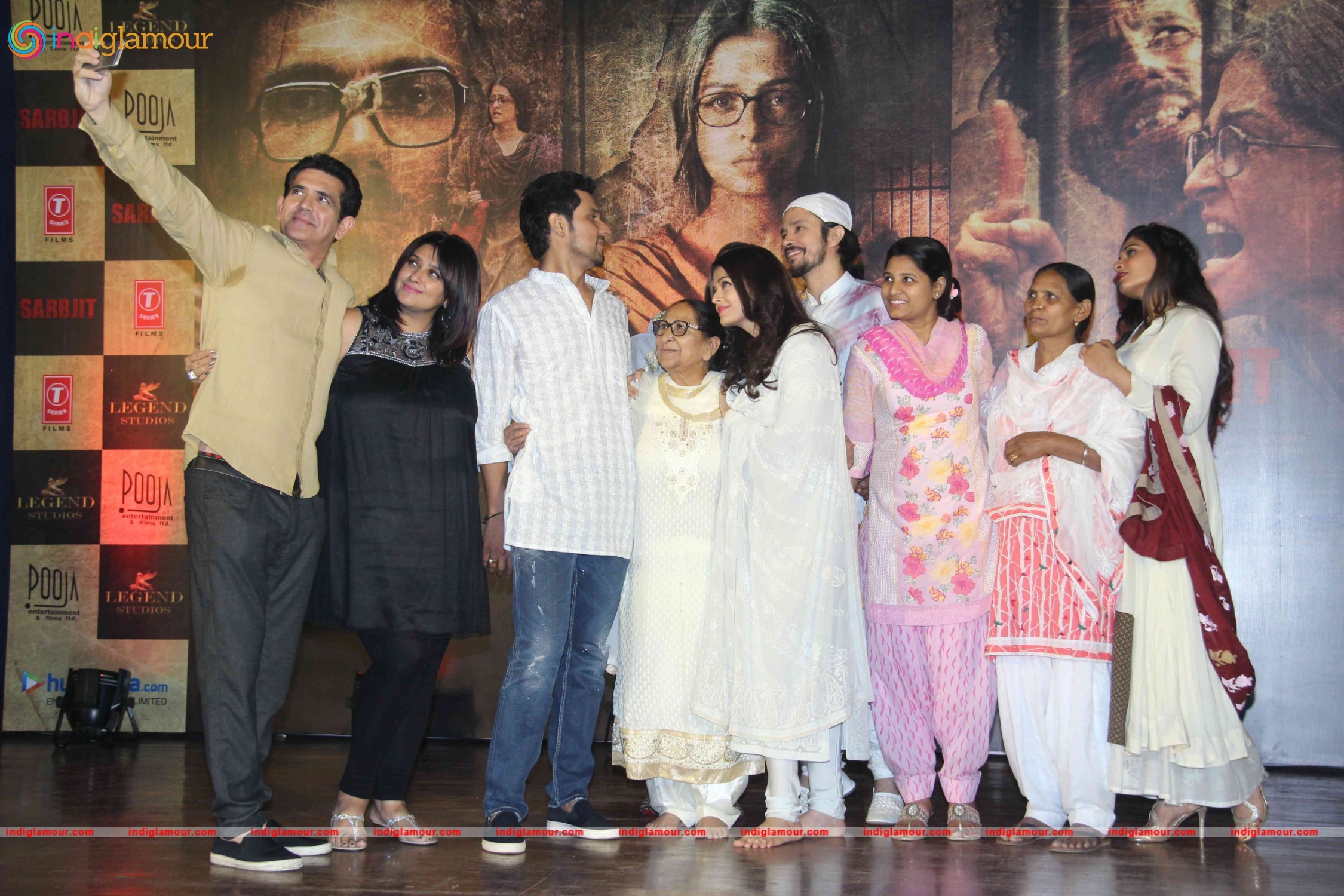 Cast of Film Sarabjit Pay Homage to Sarabjit Singh Event hd photo