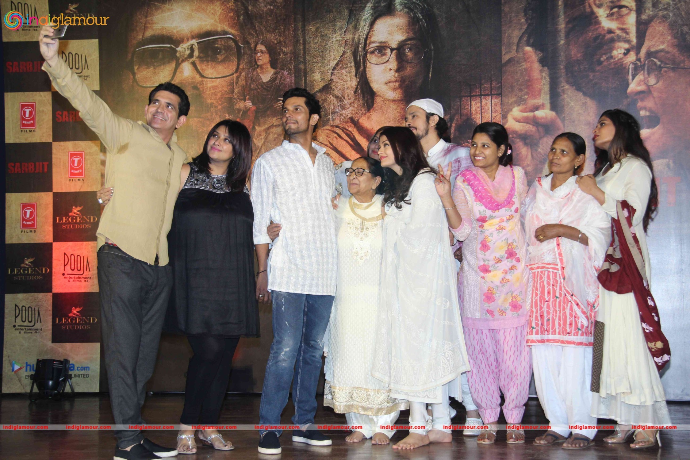 Cast of Film Sarabjit Pay Homage to Sarabjit Singh Event hd photo