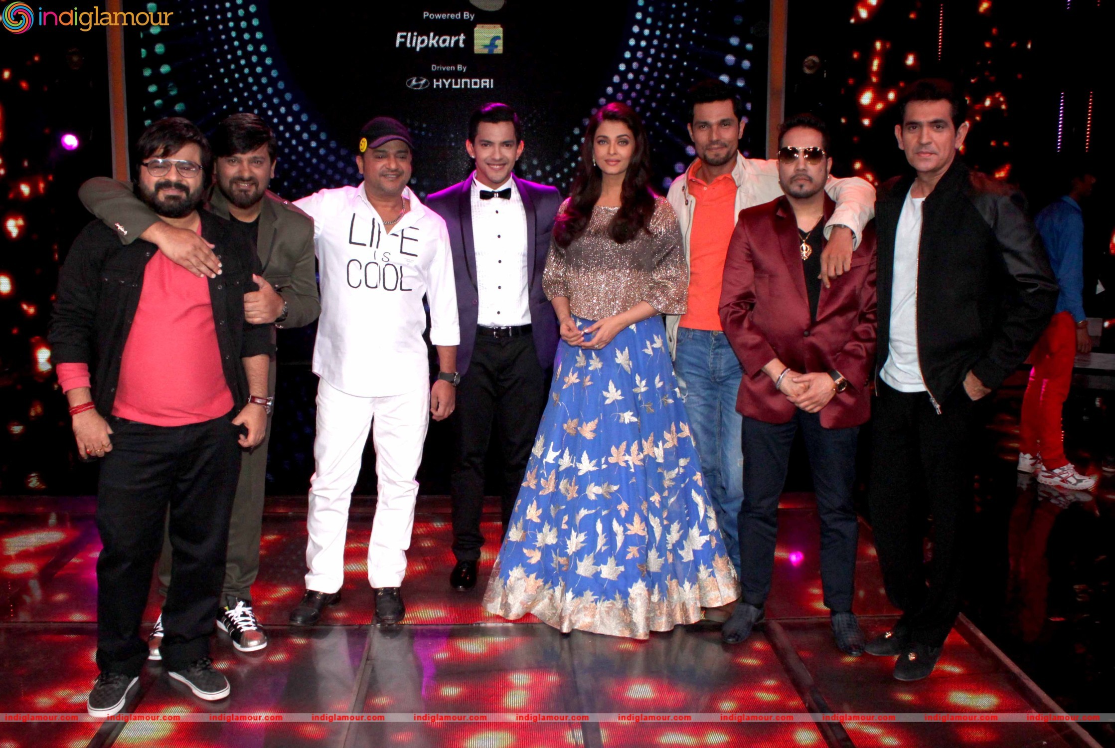 Promotion of Sarbjit On the Set of Sa Re Ga Ma Pa Event hd photo