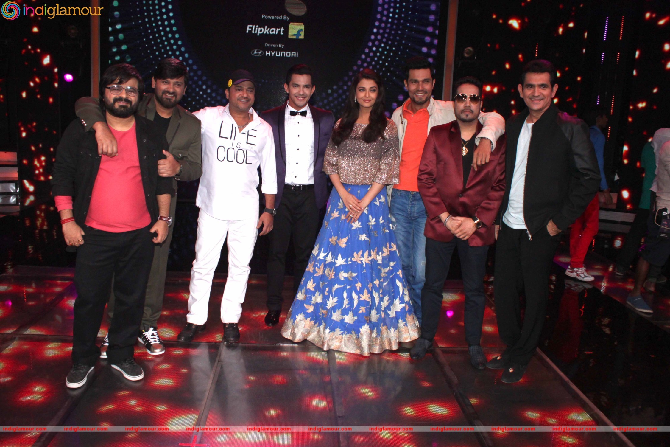Promotion of Sarbjit On the Set of Sa Re Ga Ma Pa Event hd photo