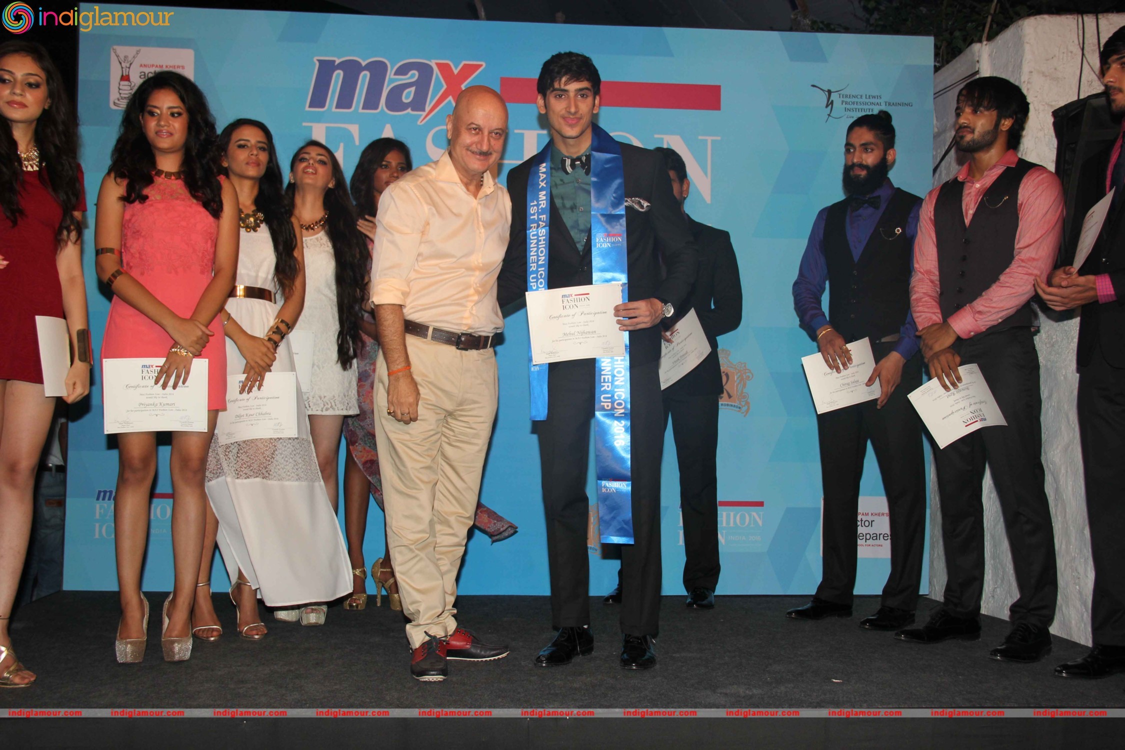 Grand Finale of Max Fashion Icon 2016 Event hd photo