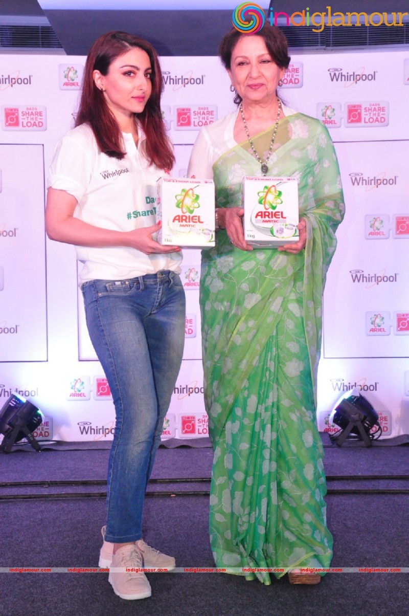 Soha Ali Khan at Ariel Dads Share The Load Event Event hd photo