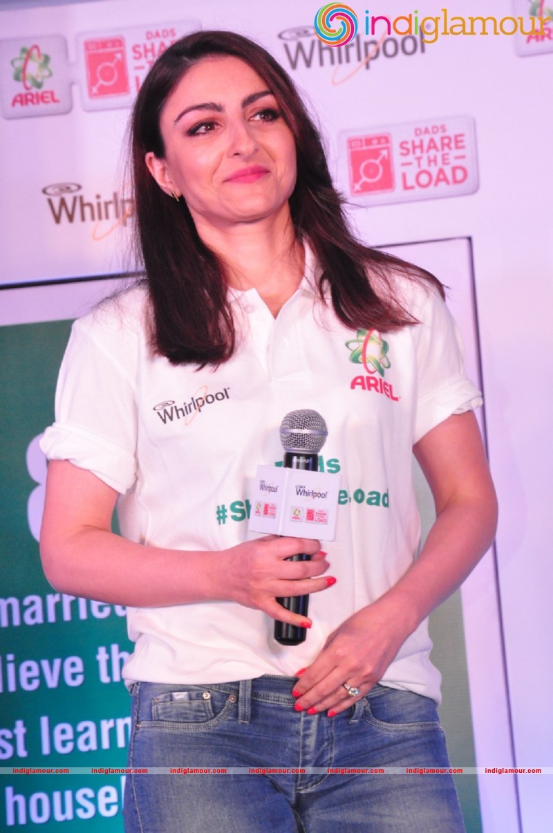 Soha Ali Khan at Ariel Dads Share The Load Event Event hd photo