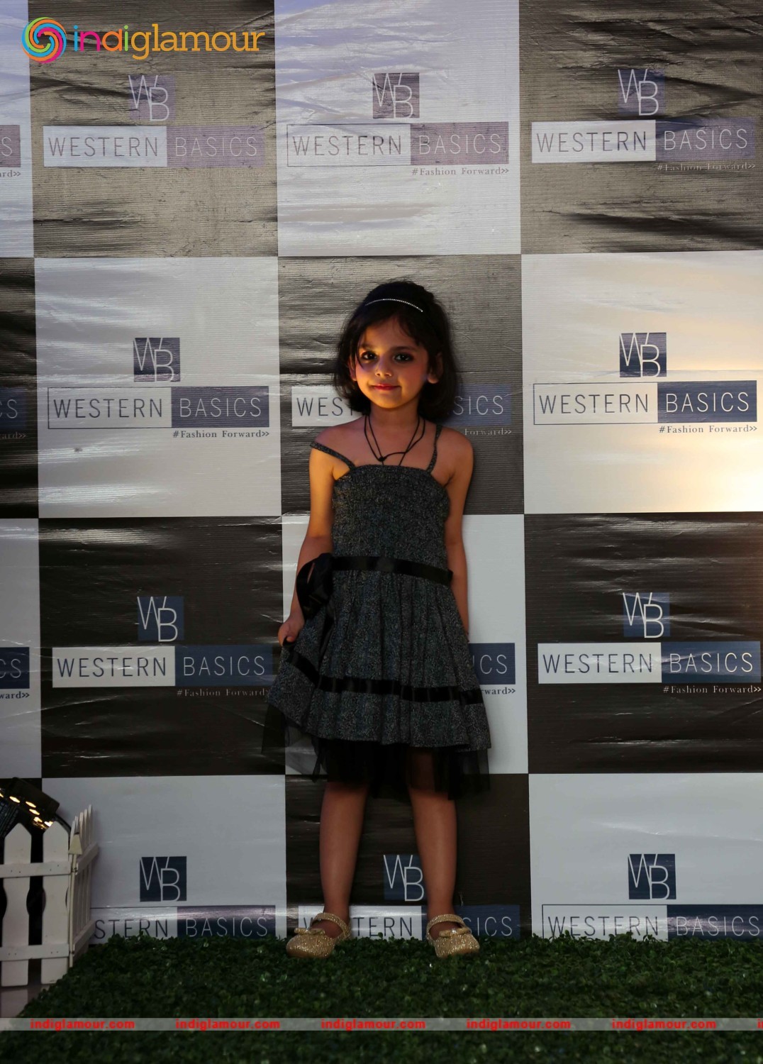 Mugdha Godse Graced the Inauguration of Western Basics Kids Fashion Wear Store Event hd photo