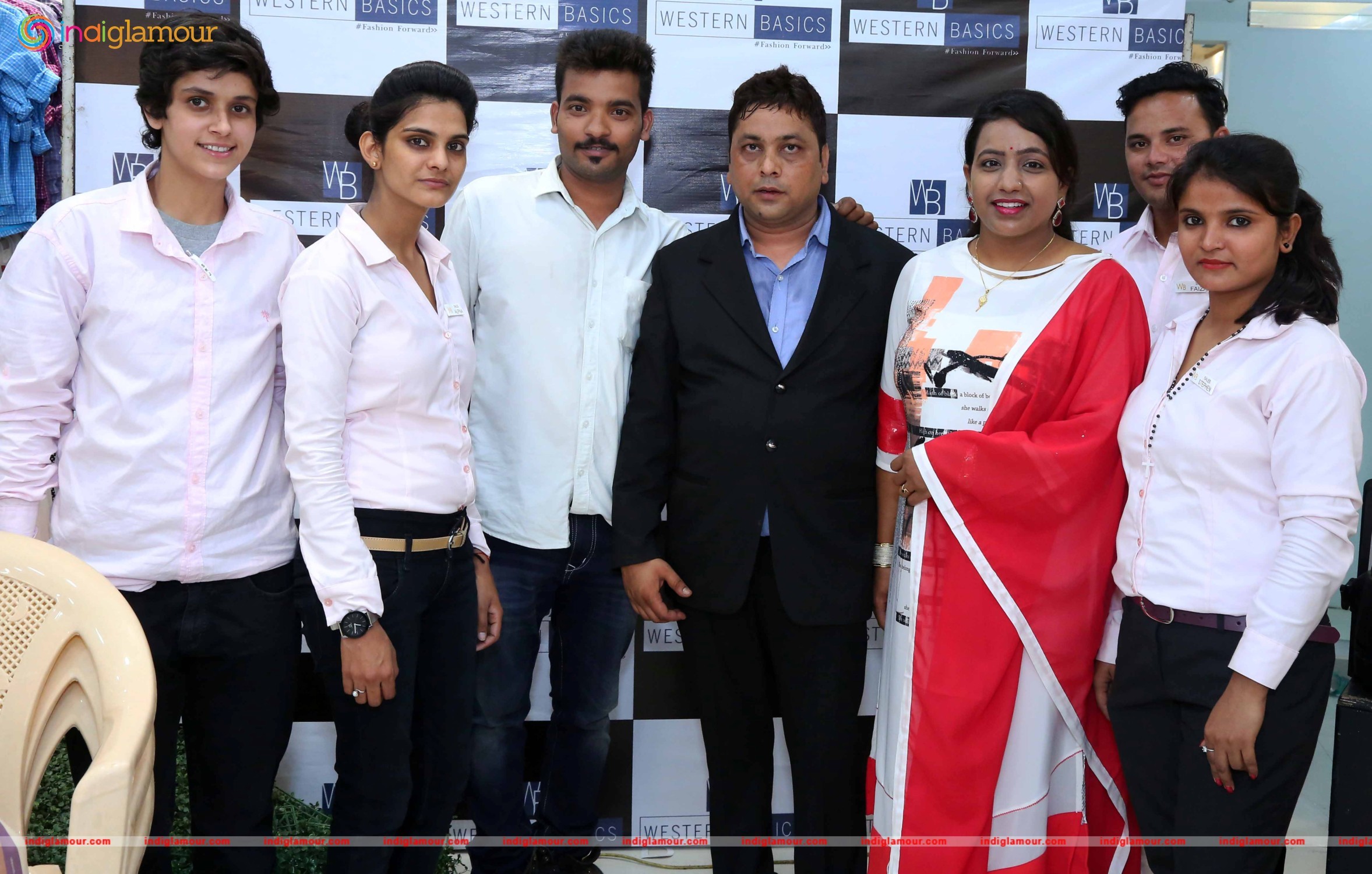 Mugdha Godse Graced the Inauguration of Western Basics Kids Fashion Wear Store Event hd photo